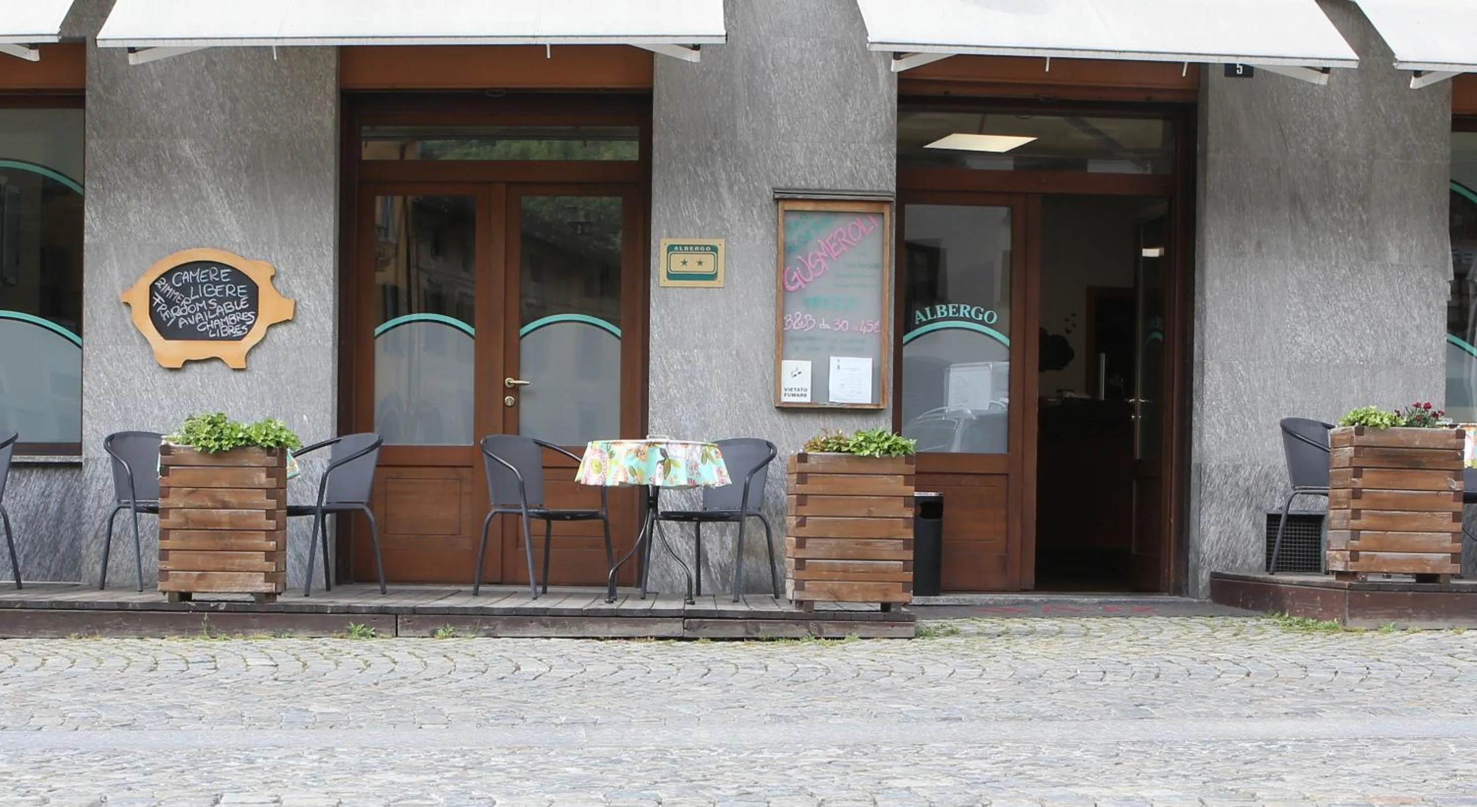 Facade/entrance in Albergo Gusmeroli
