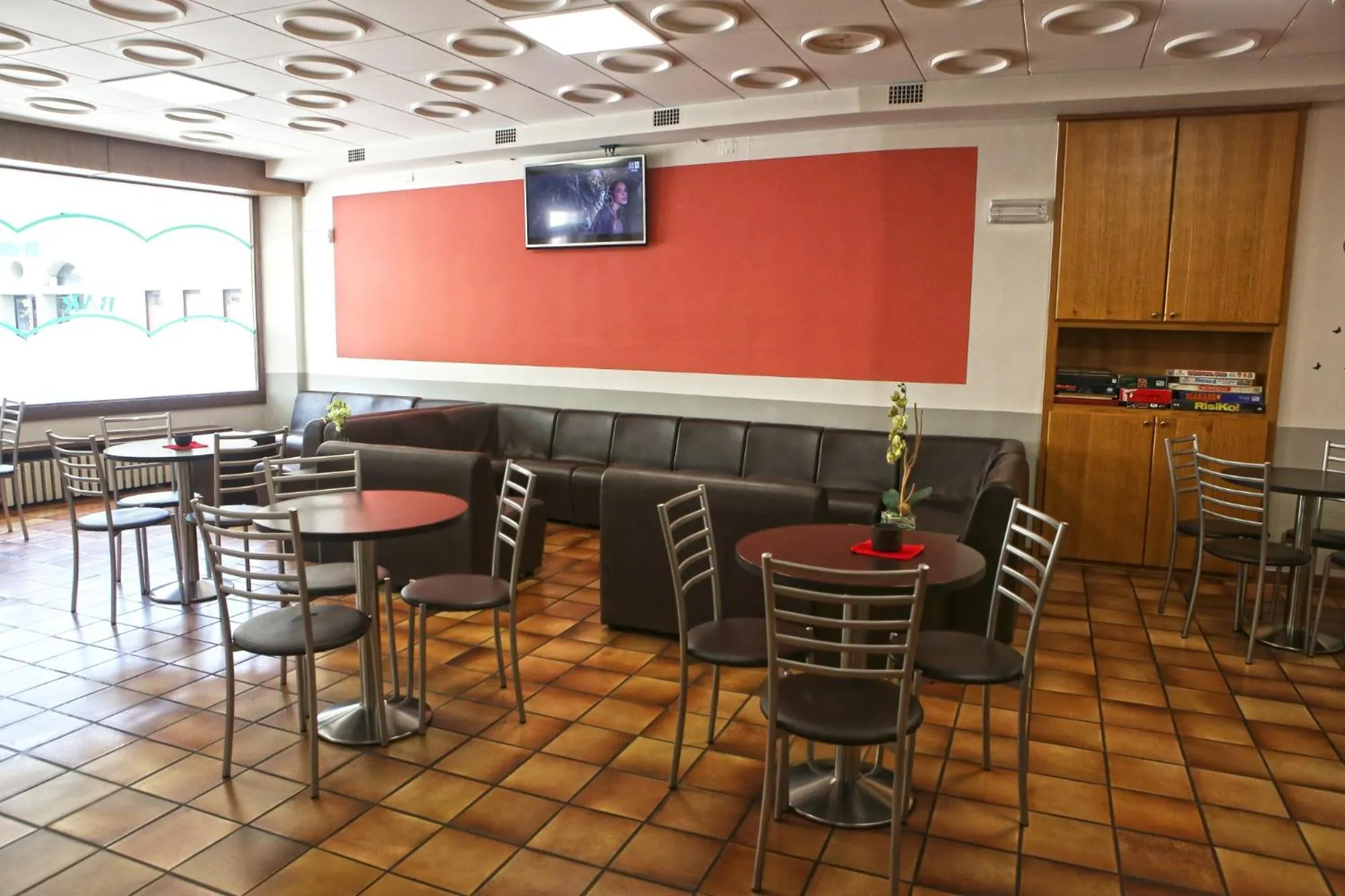 Communal lounge/ TV room in Albergo Gusmeroli