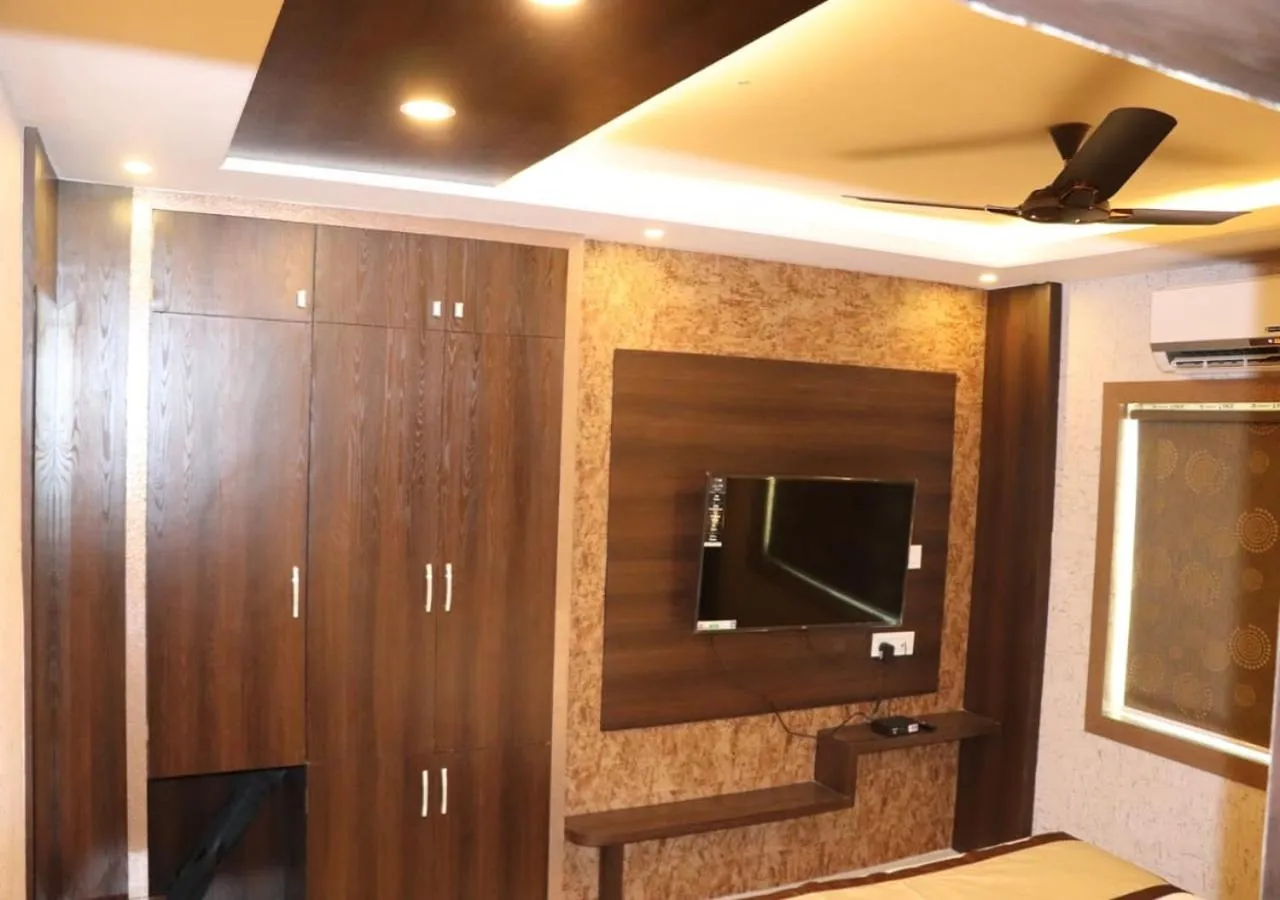 TV and multimedia in Hotel Angina