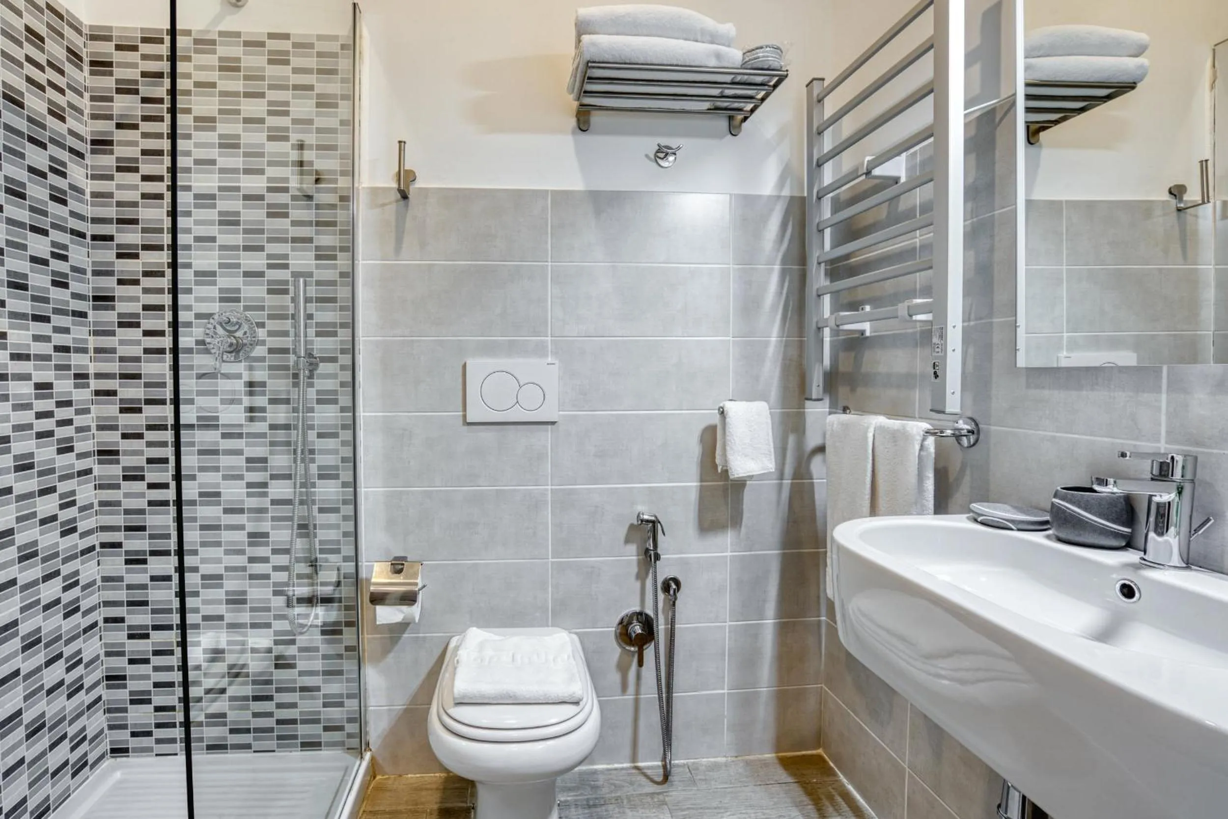 Bathroom in Rhome Guest House