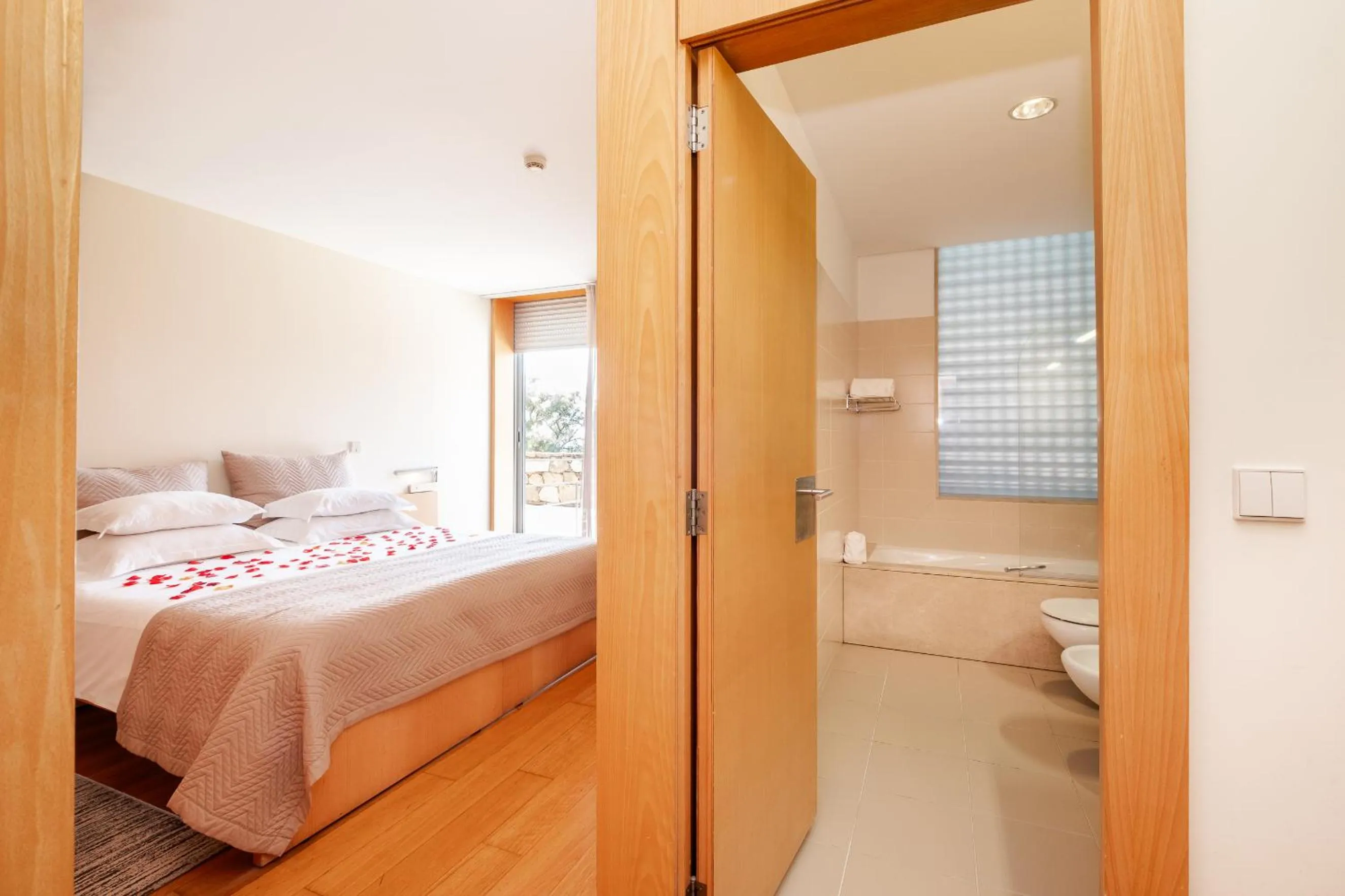 Bedroom, Bed in Axis Ponte de Lima Golf Resort Hotel