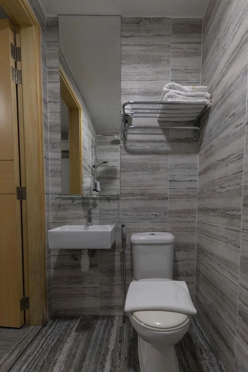 Bathroom in Butternut Tree Hotel