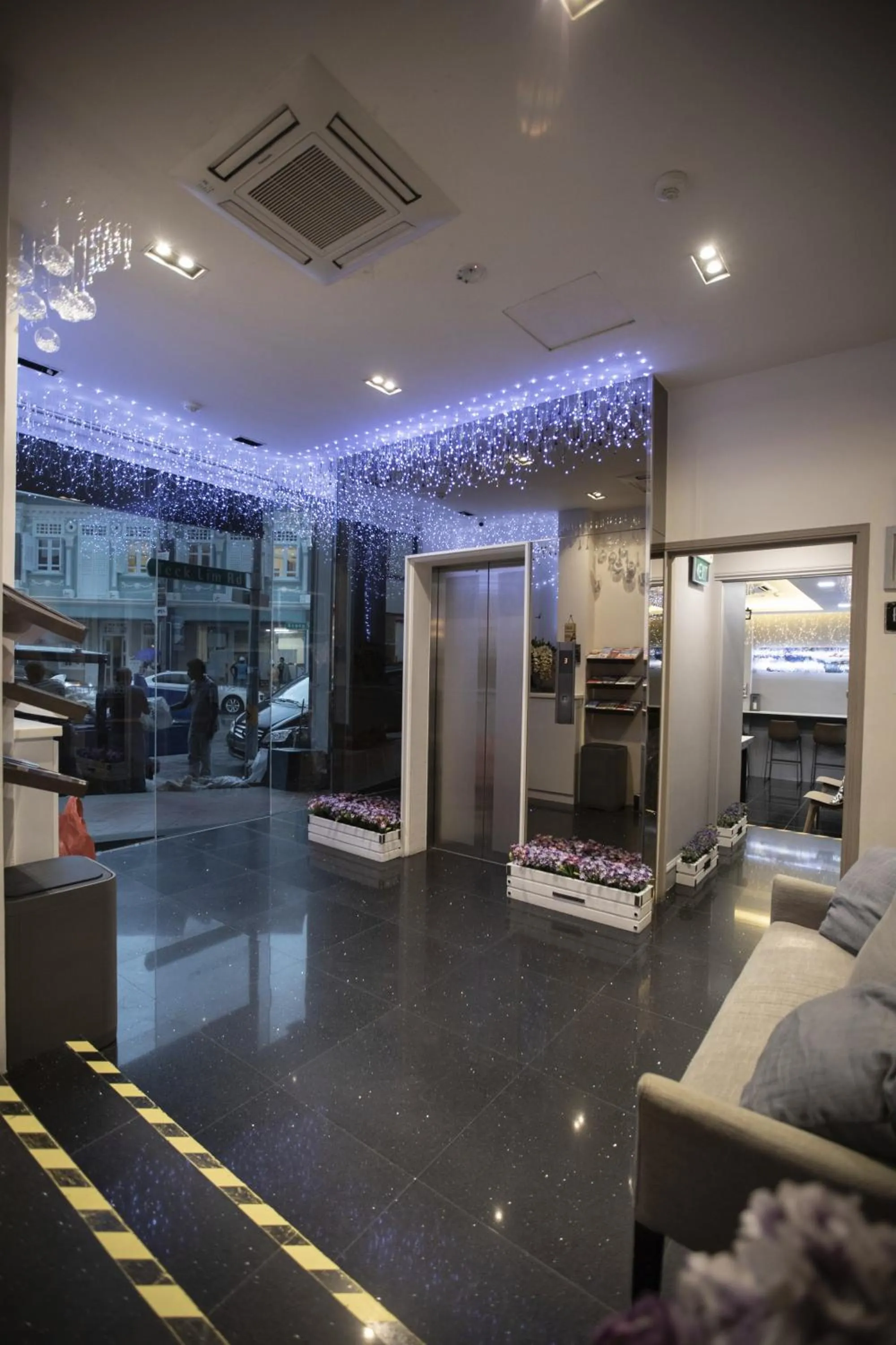 Lobby/Reception in Butternut Tree Hotel