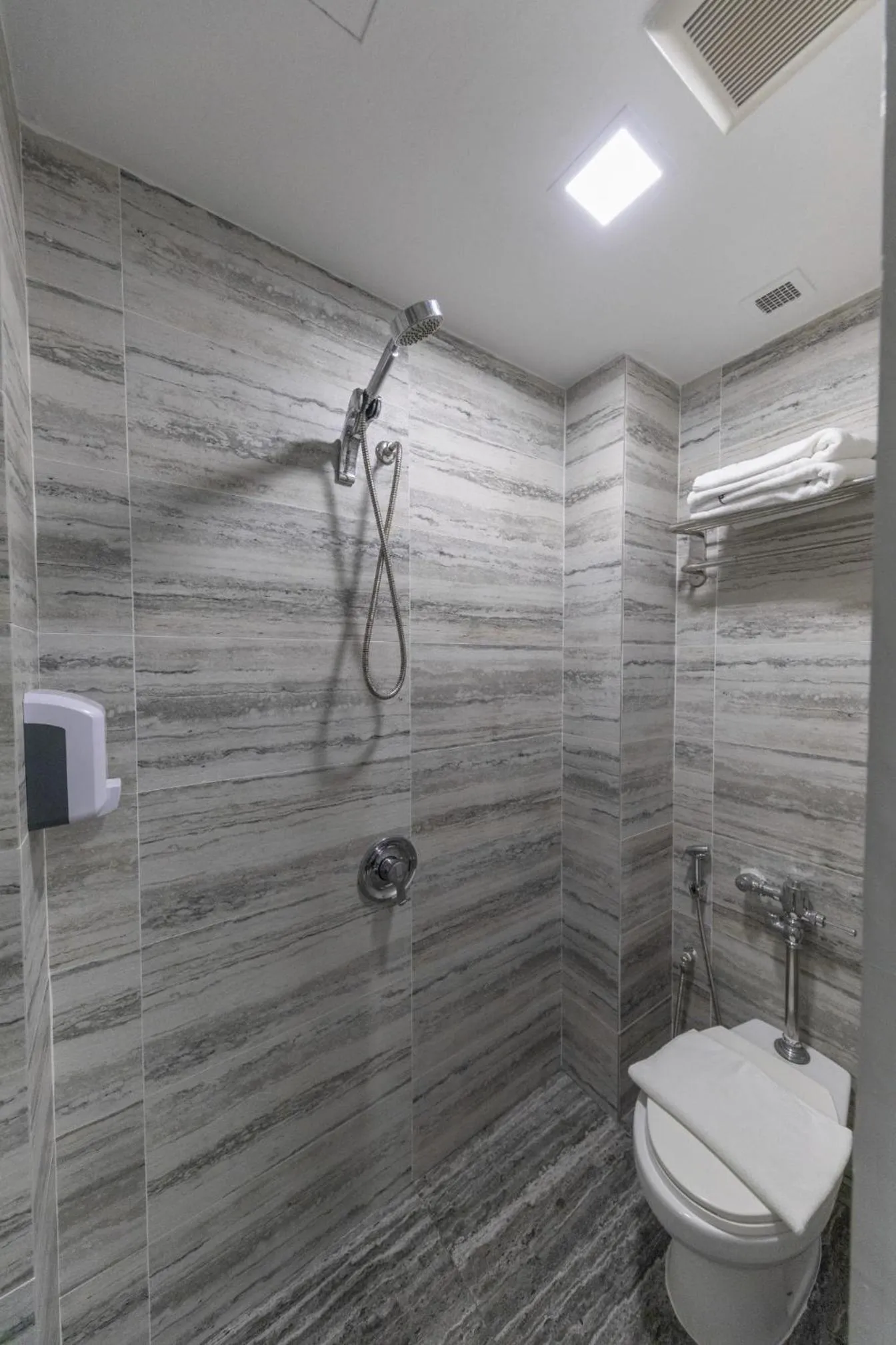 Bathroom in Butternut Tree Hotel