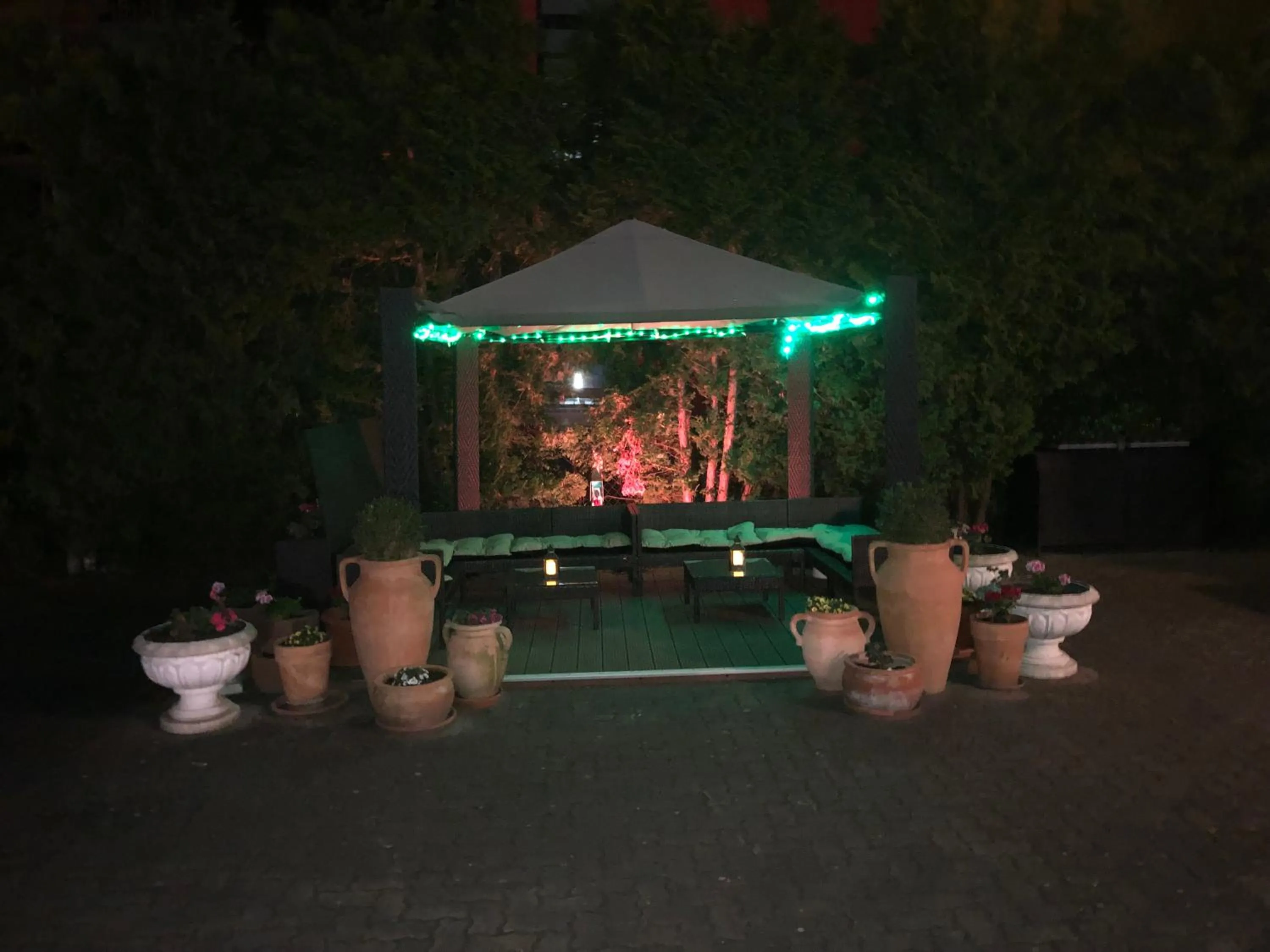 Property building in Hotel Bouzid - Laatzen