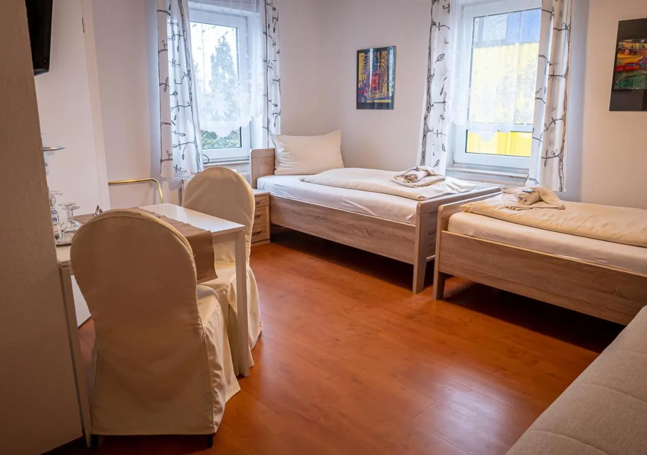 Bed in Hotel Bouzid - Laatzen