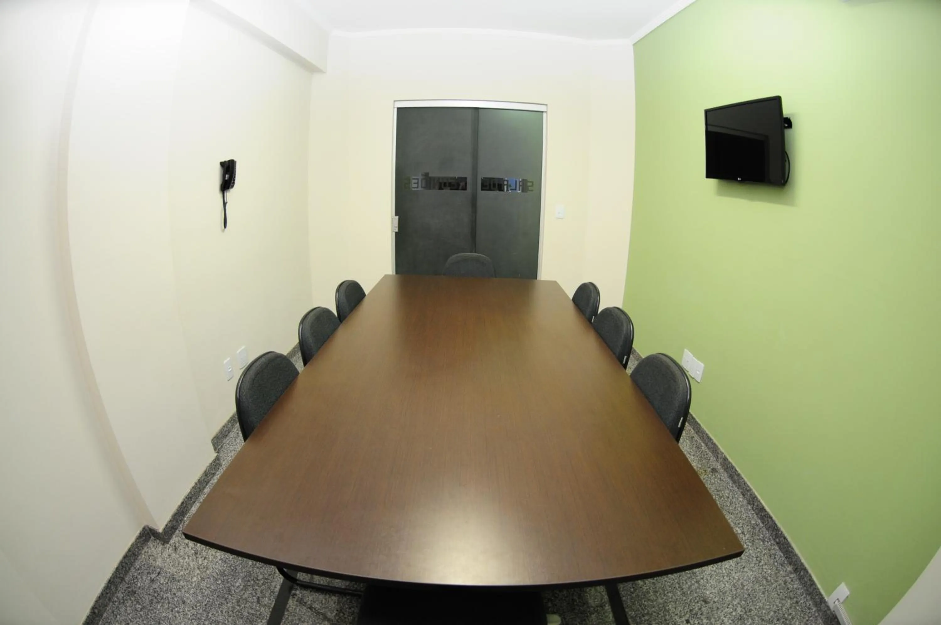 TV and multimedia in Hotel Riviera