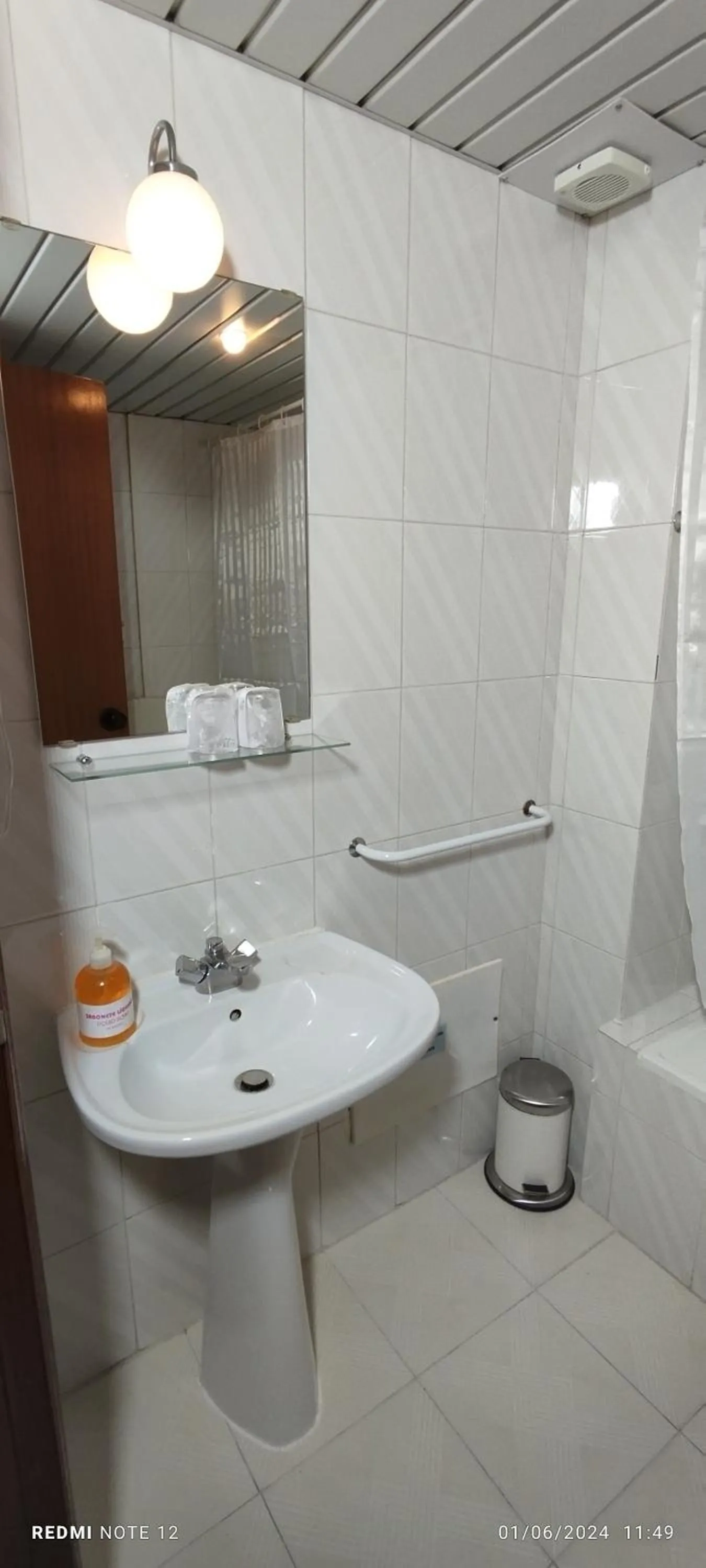 Bathroom in Hotel Alnacir