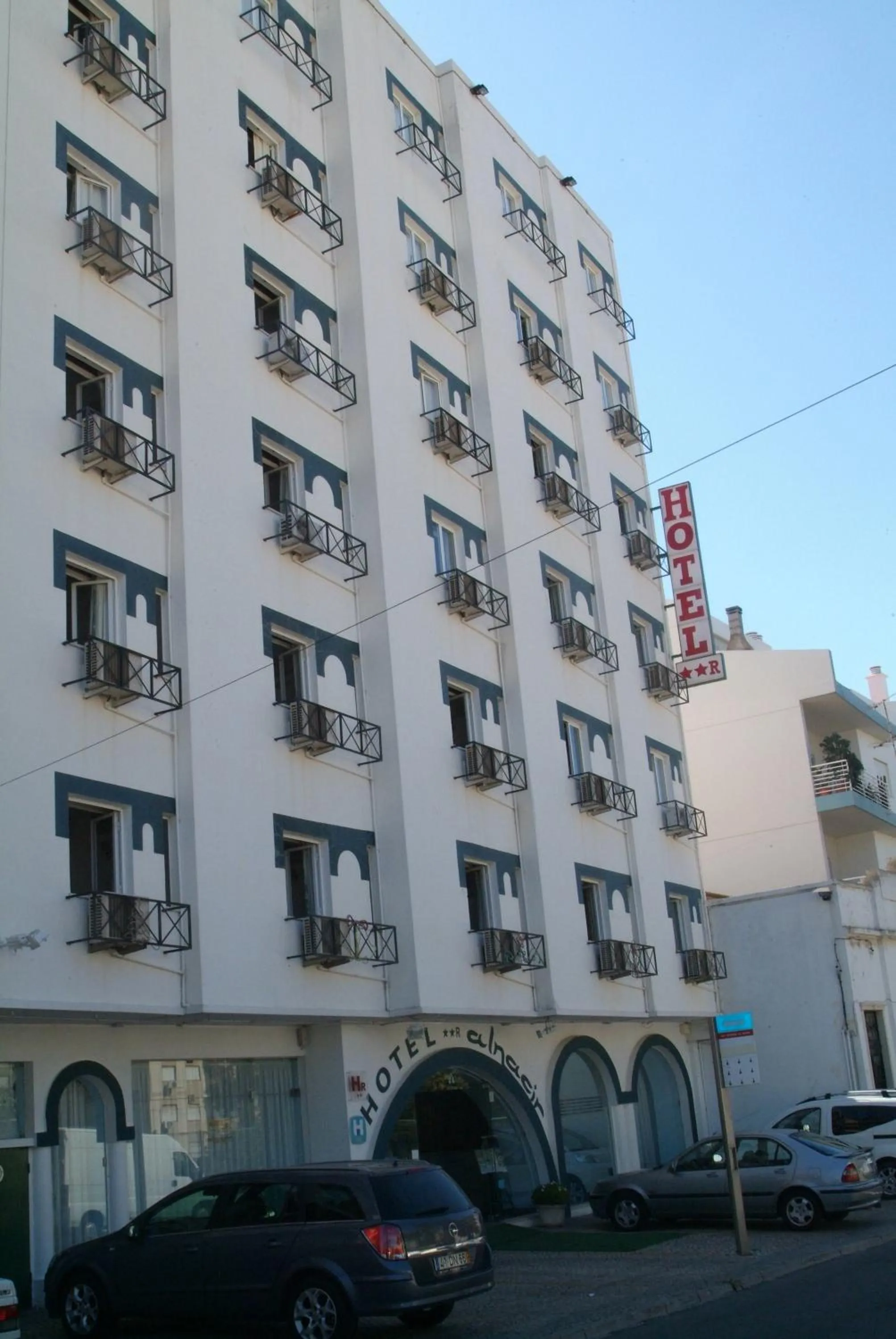 Property building in Hotel Alnacir