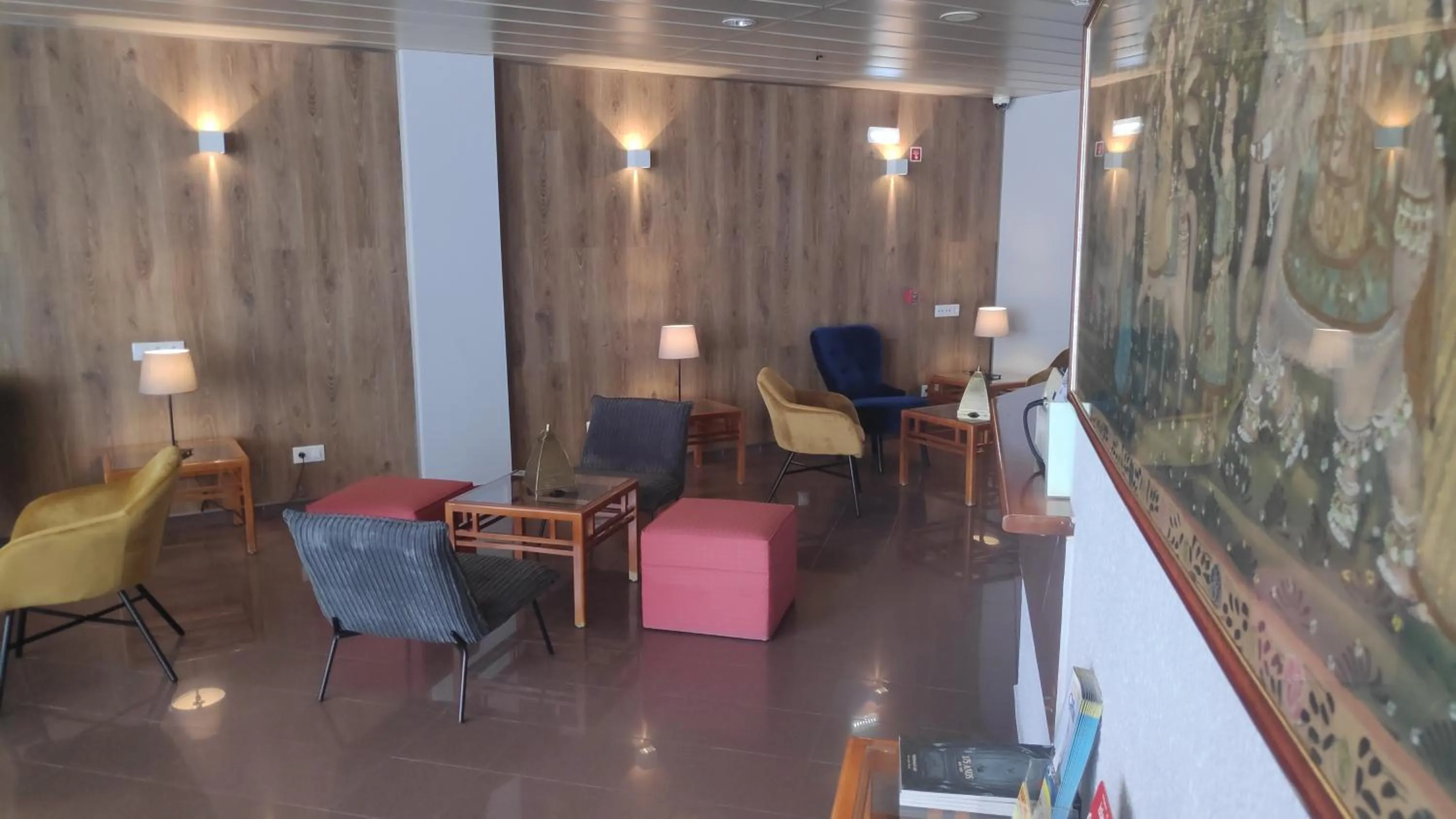 Lounge or bar in Hotel Alnacir