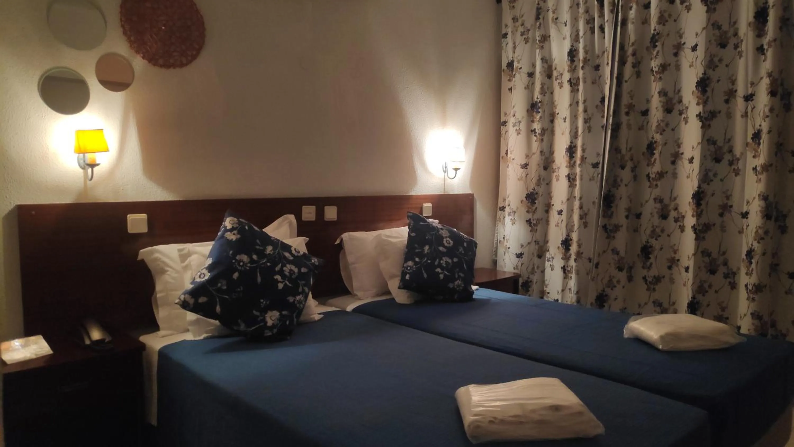 Bed in Hotel Alnacir