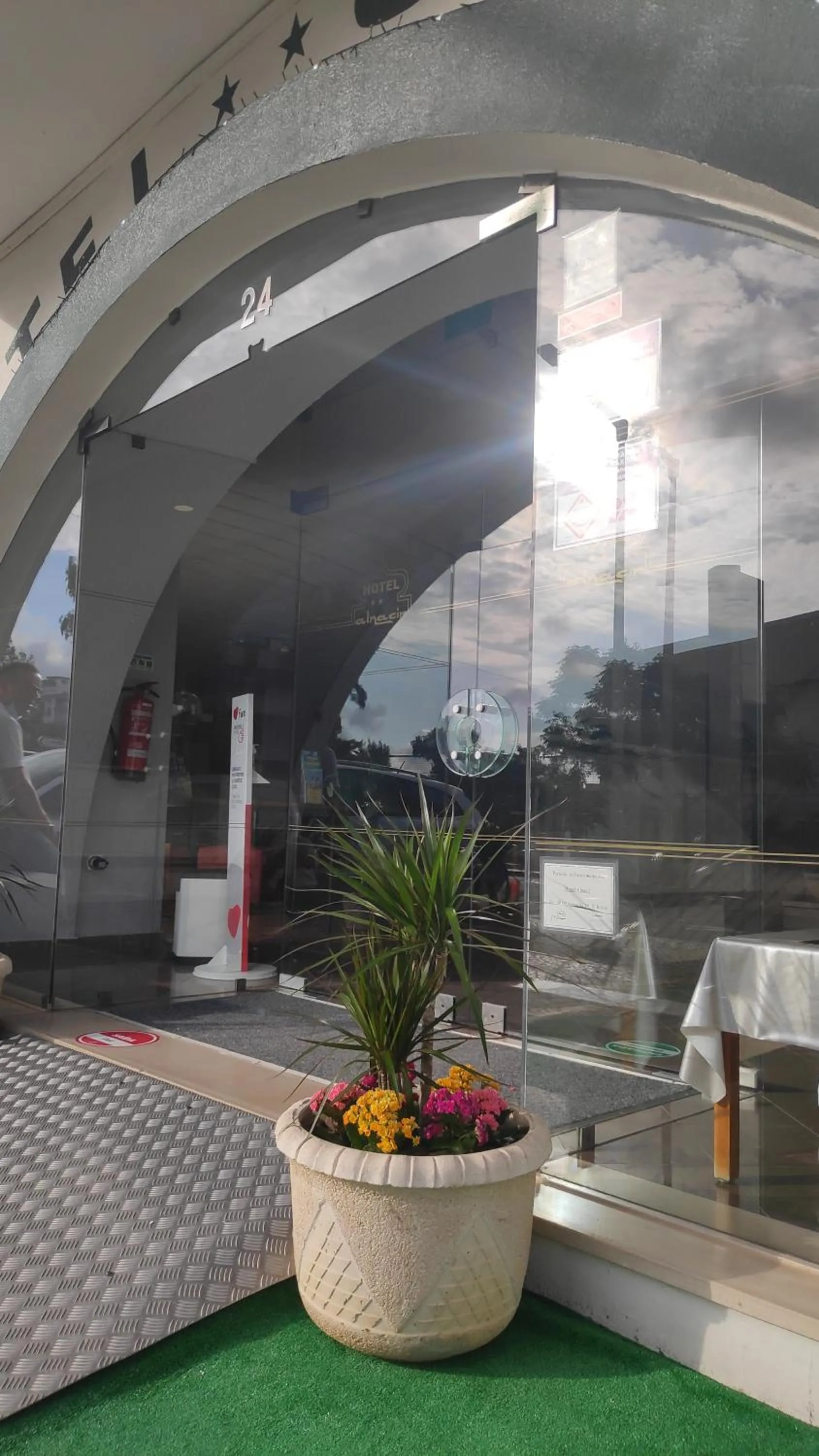 Property building in Hotel Alnacir