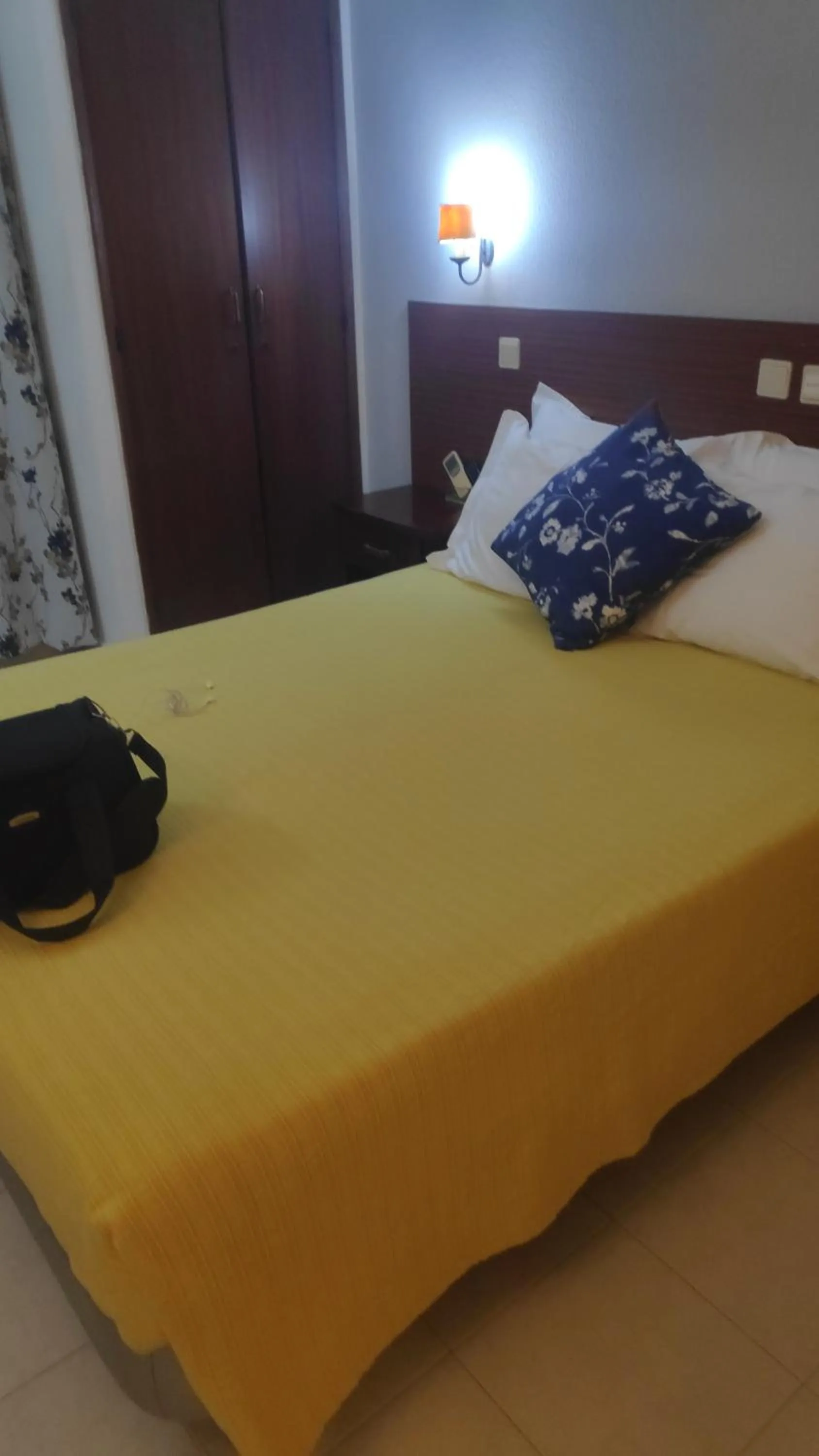 Bed in Hotel Alnacir