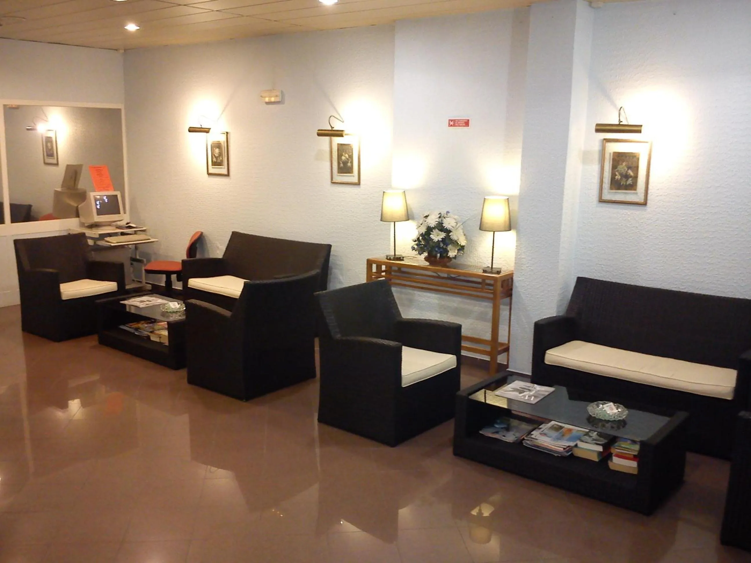 Lounge or bar in Hotel Alnacir