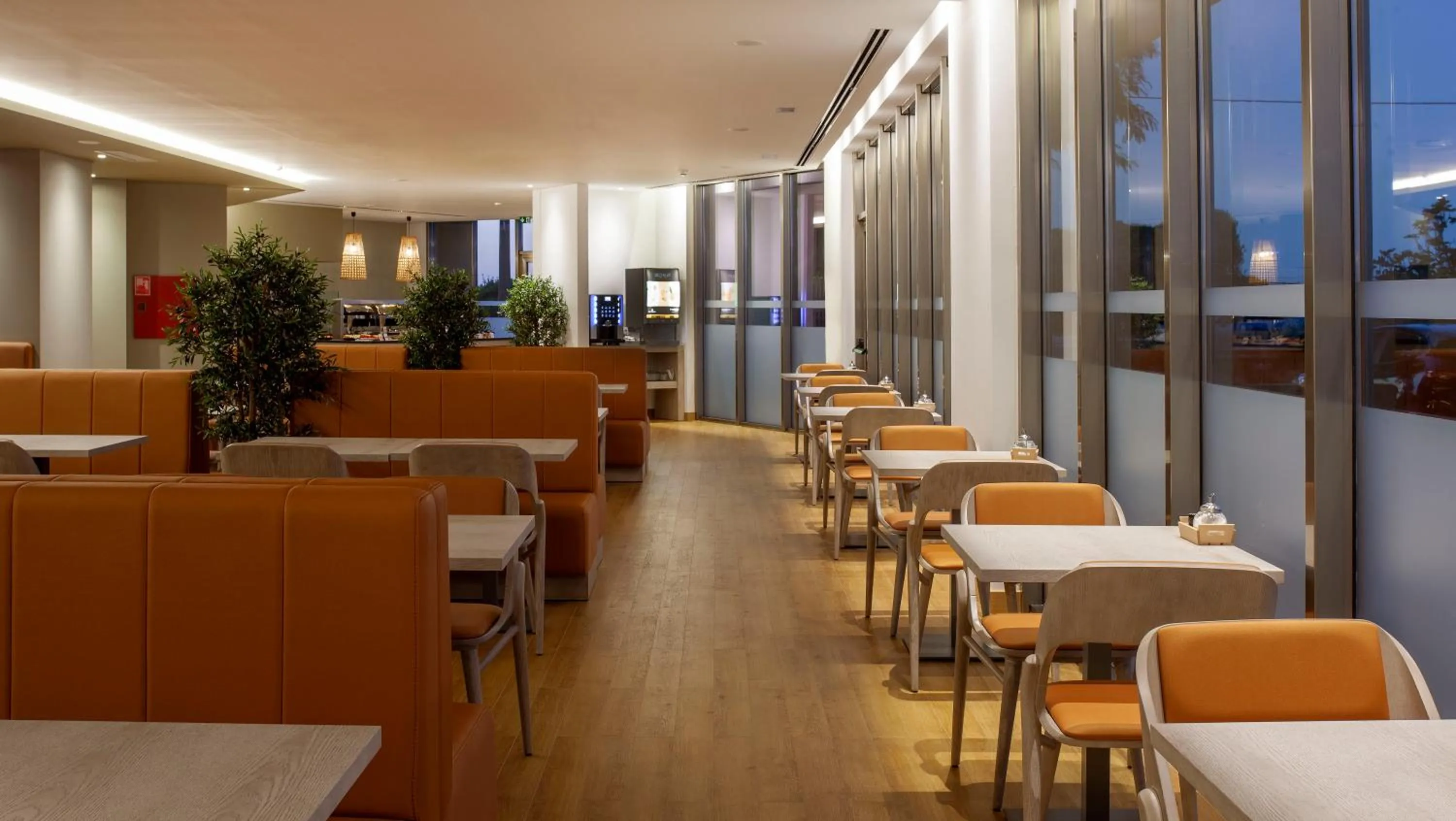 Restaurant/places to eat in TURIM Presidente Hotel