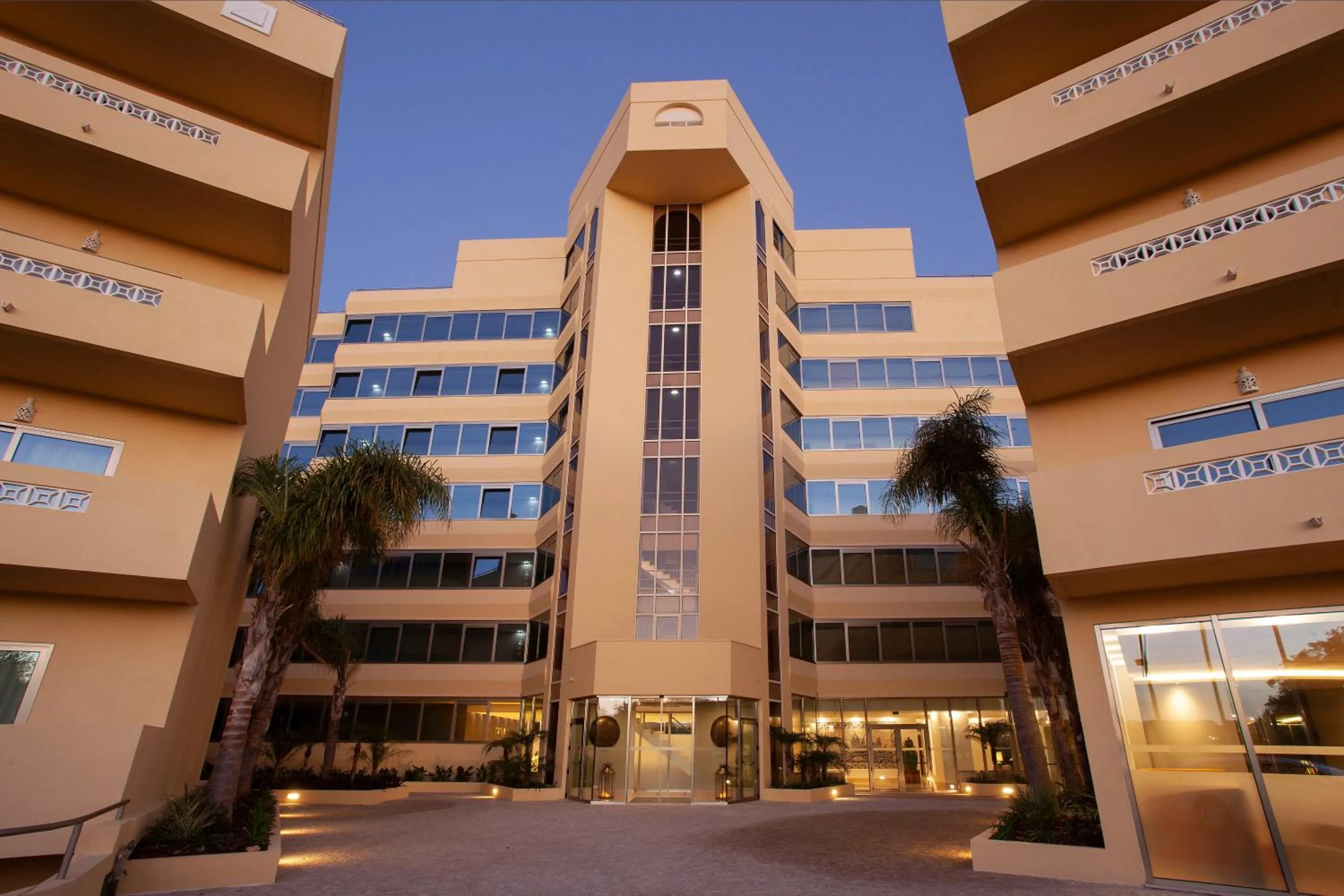 Facade/entrance in TURIM Presidente Hotel