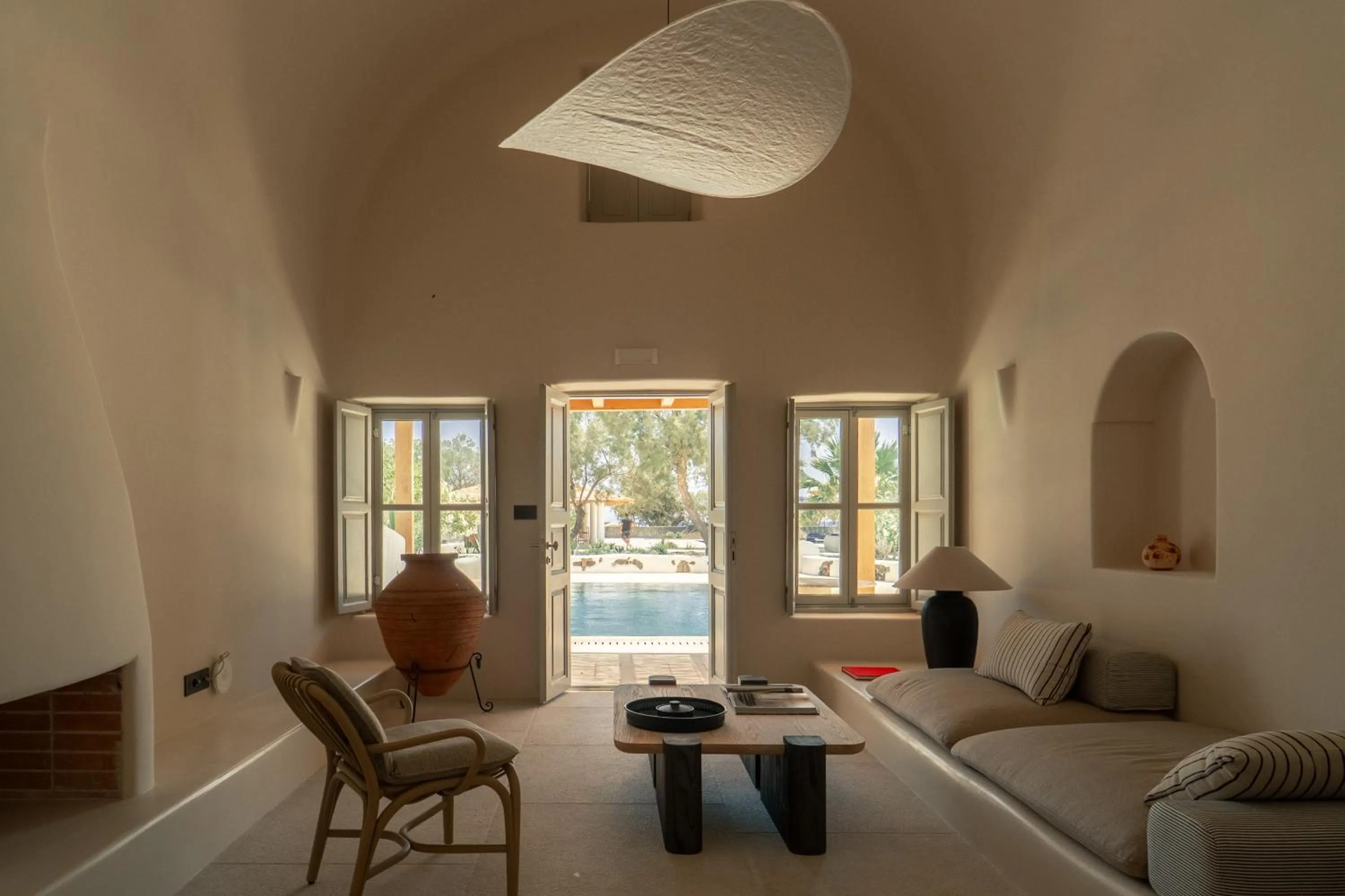 Living room in Black Rose Beach Suites