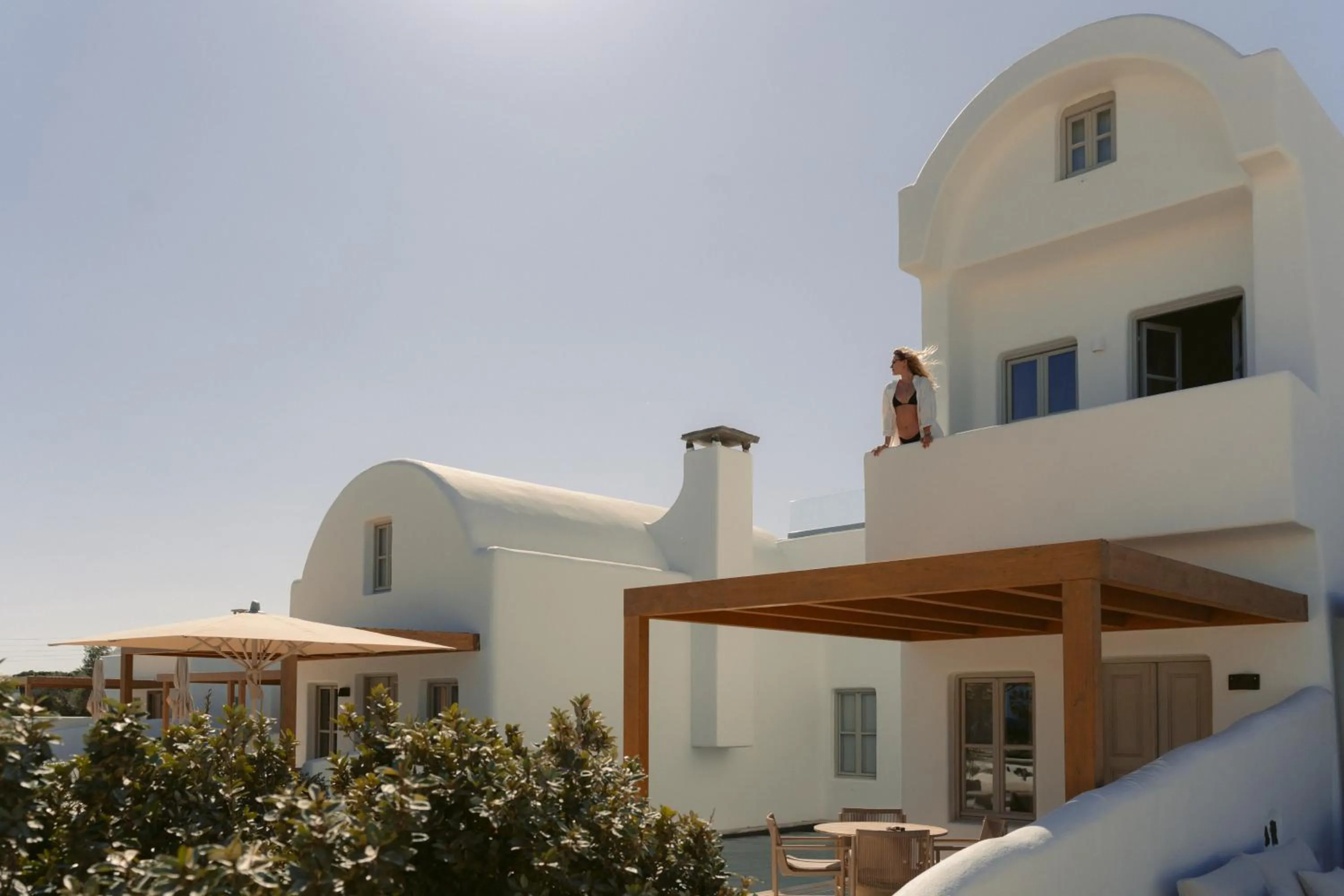 Property building in Black Rose Beach Suites