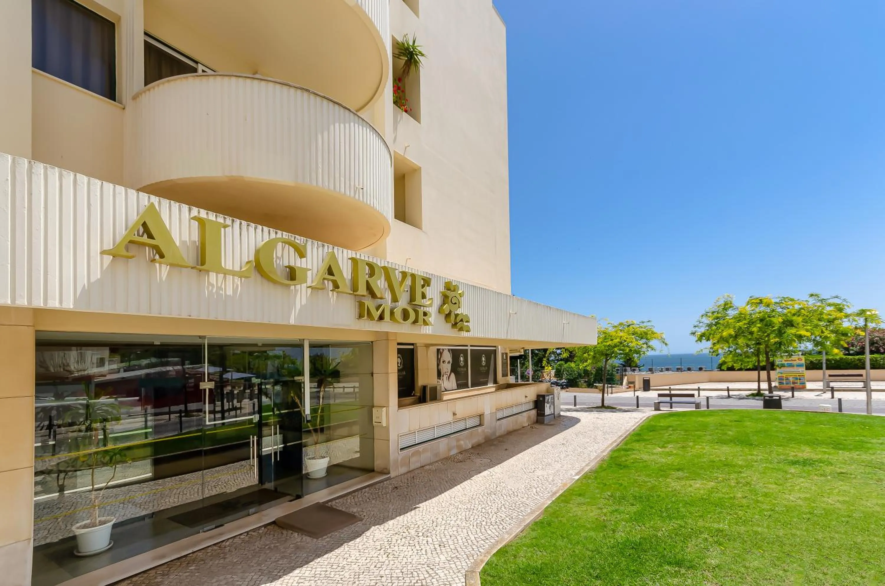 Property building in TURIM Algarve Mor Apartamentos Turísticos