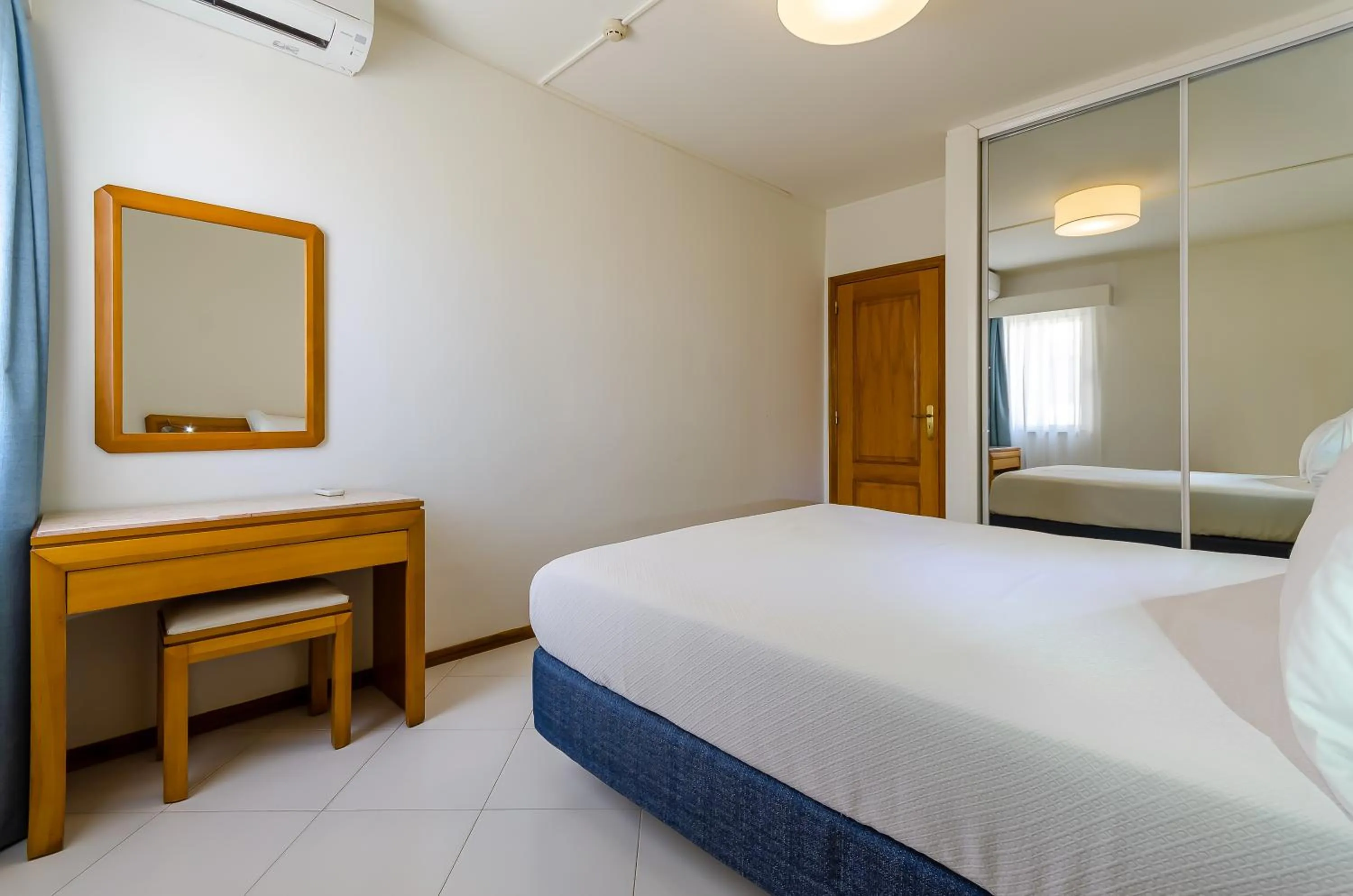 Bed in TURIM Algarve Mor Apartamentos Turísticos