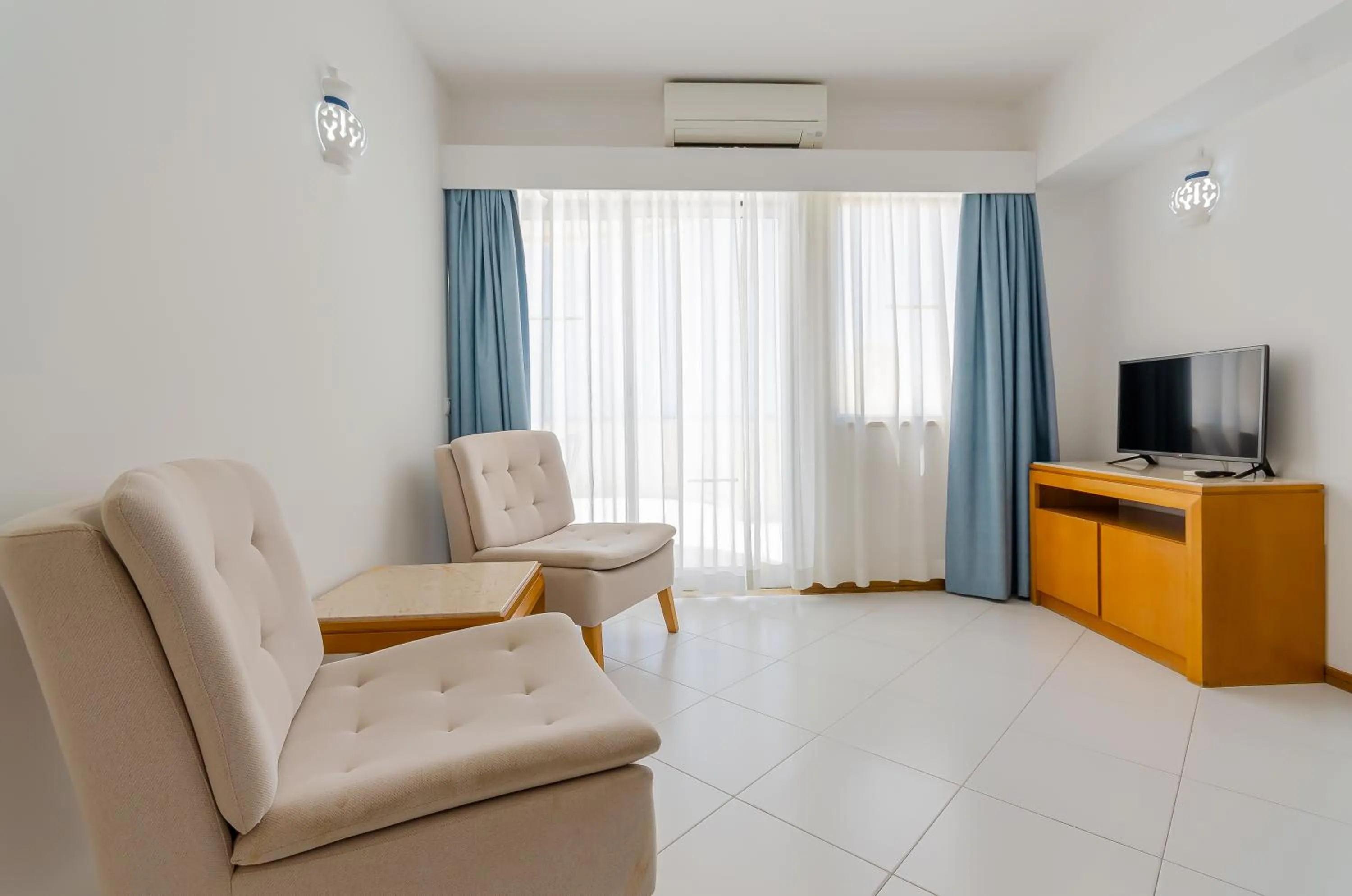 TV and multimedia in TURIM Algarve Mor Apartamentos Turísticos