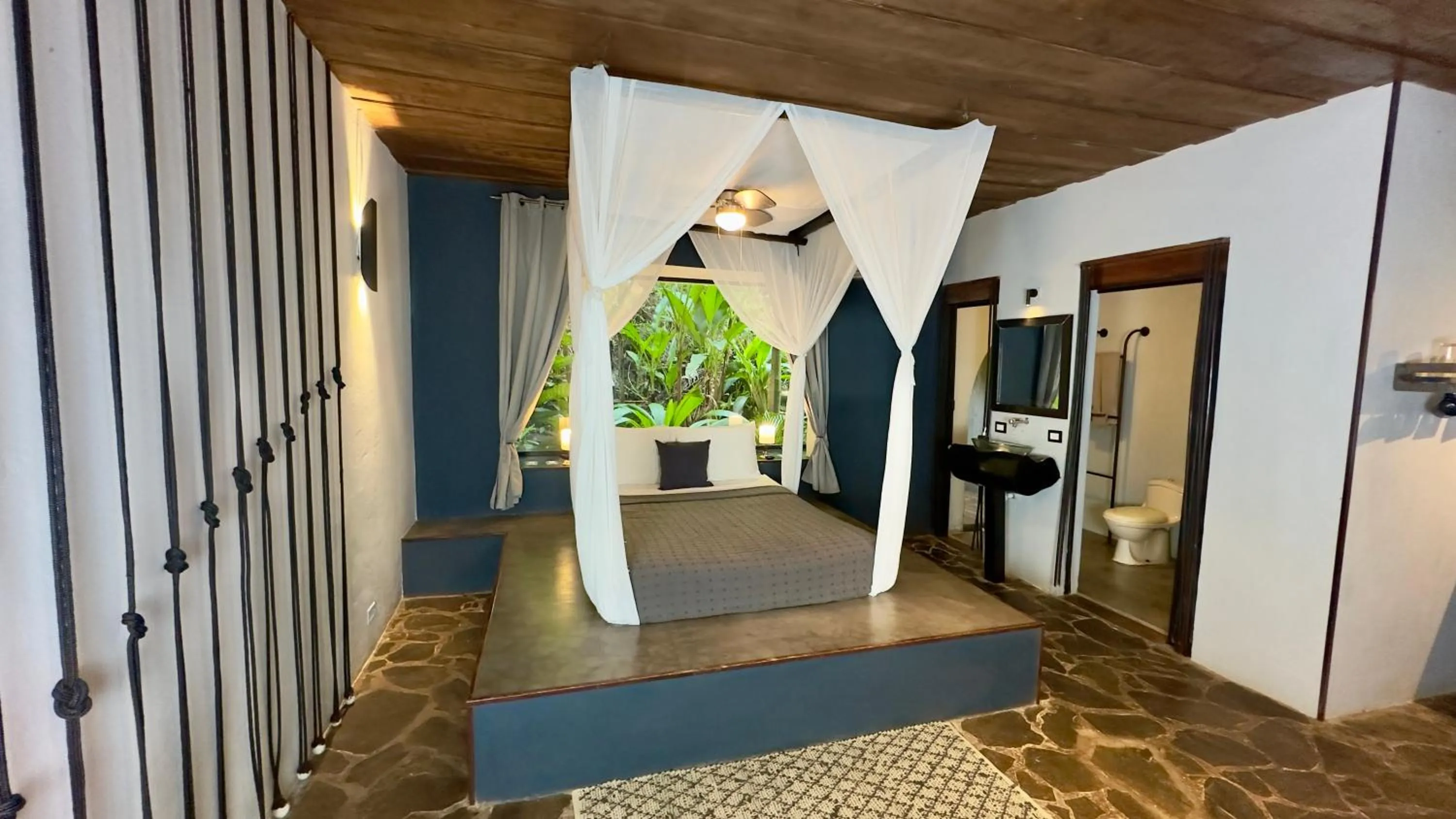 Bed in Canaima Chill House