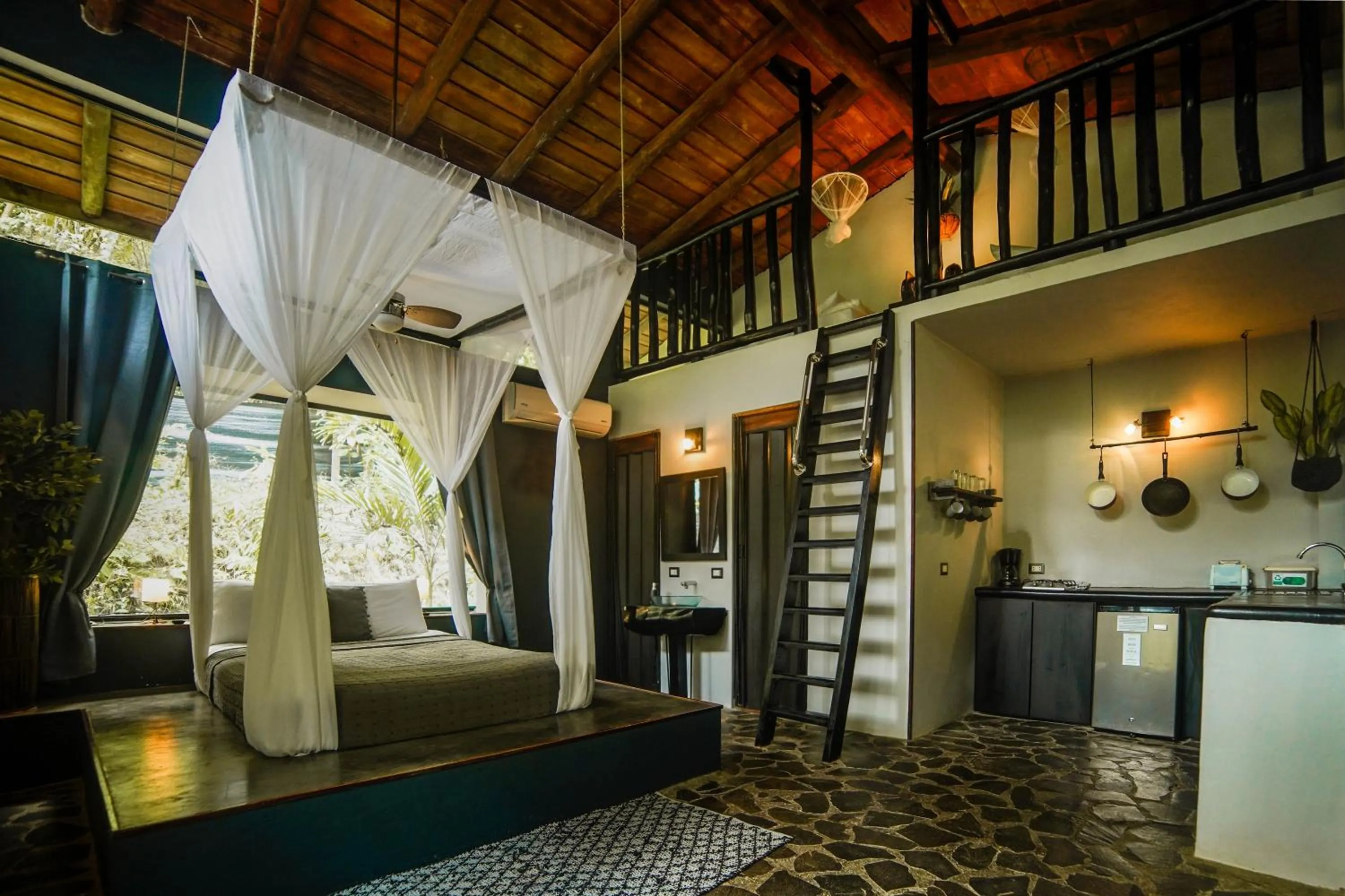 Loft Suite in Canaima Chill House