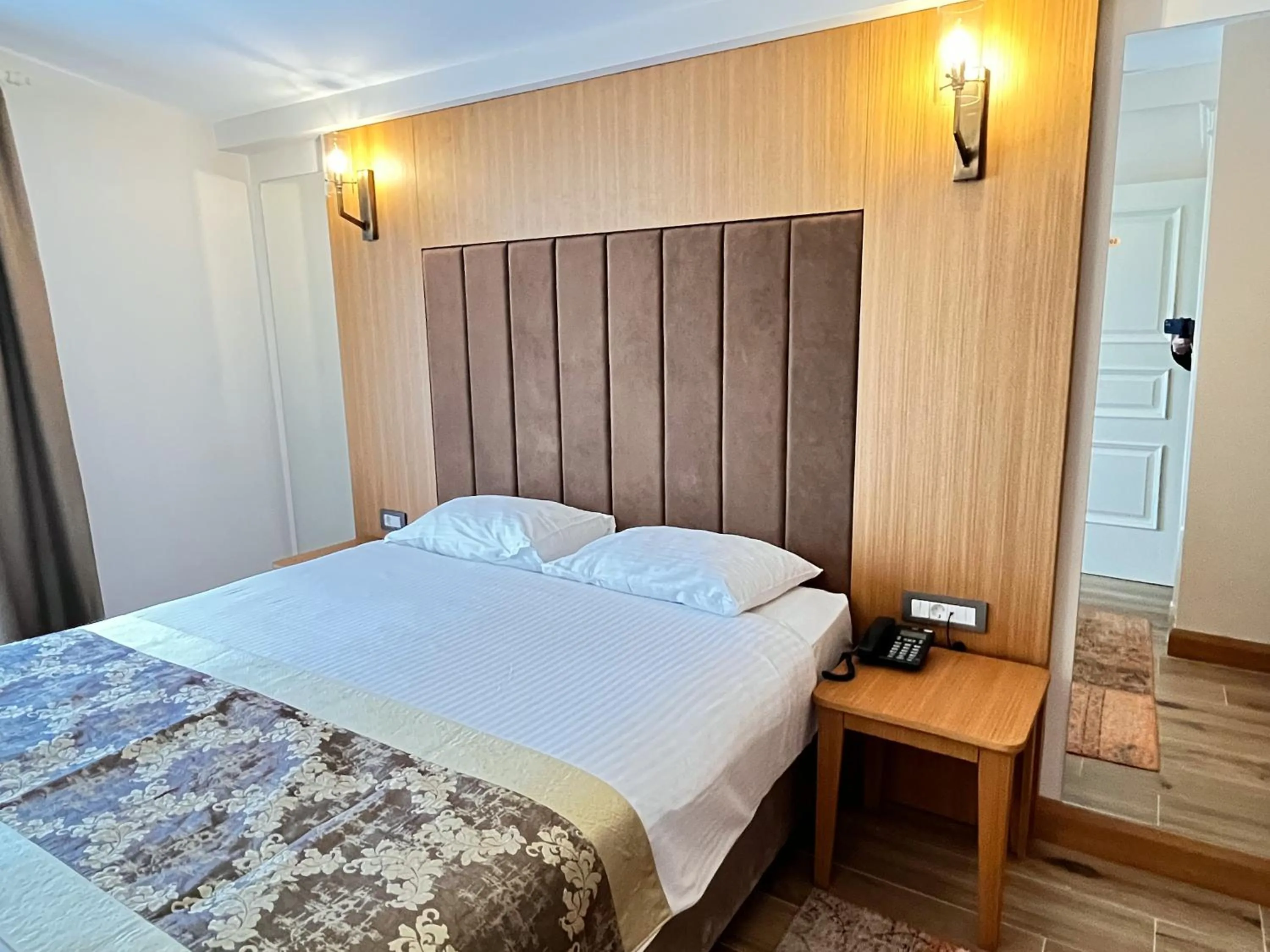 Bedroom, Bed in Aren Suites