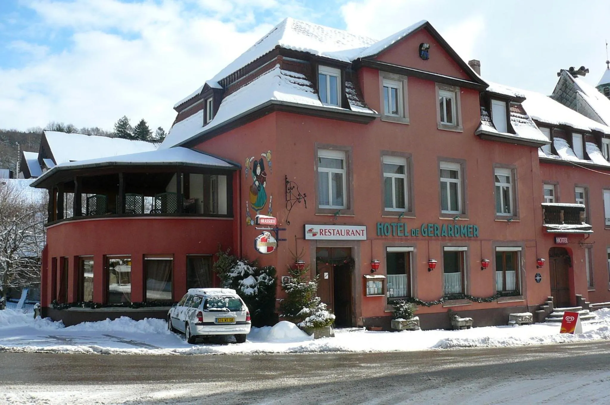 Facade/entrance in Résidence SoAnSa du Gérardmer de la Sci Rsast - Col de la Schlucht