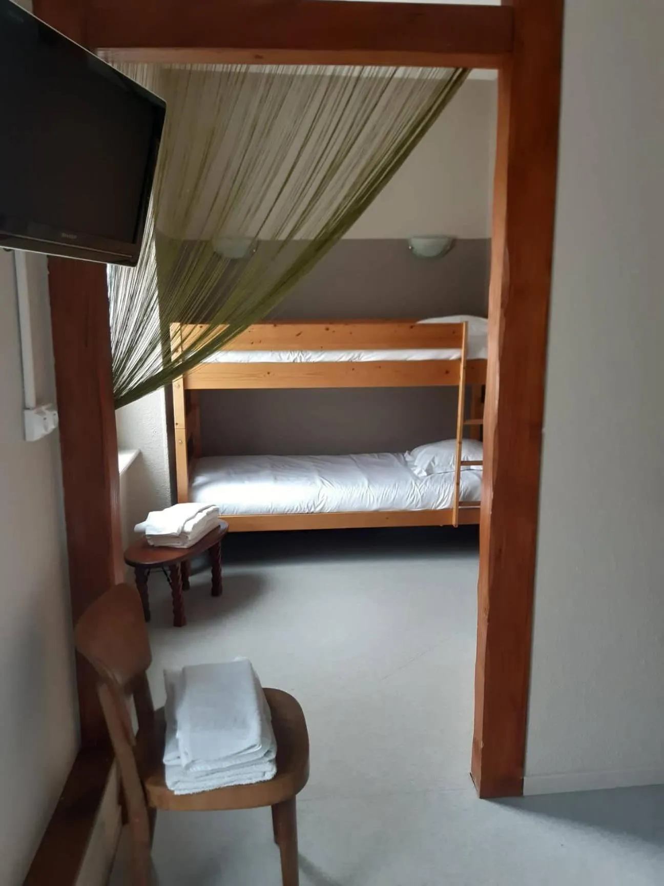 TV and multimedia, Bed in Résidence SoAnSa du Gérardmer de la Sci Rsast - Col de la Schlucht