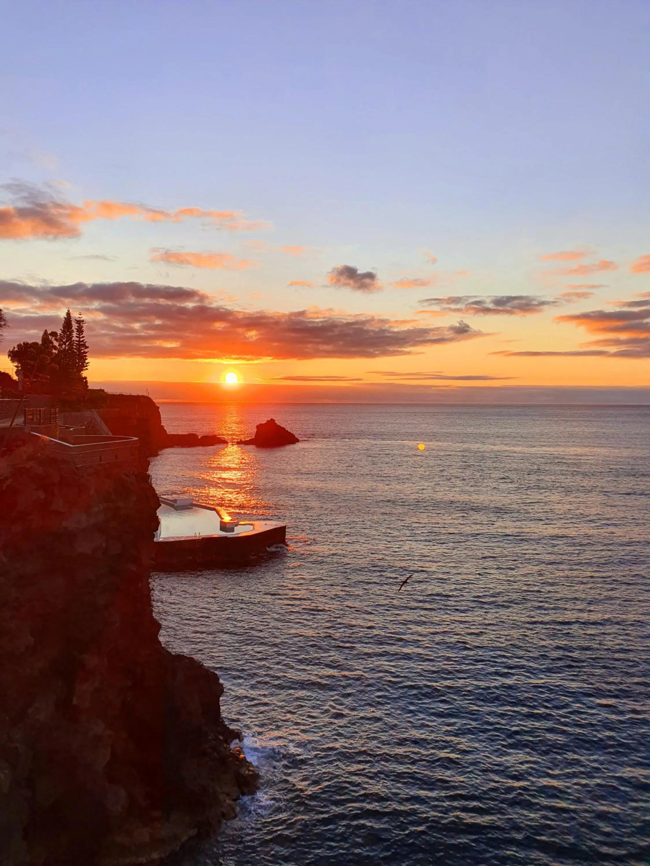 Sunrise in Albatroz Beach & Yacht Club