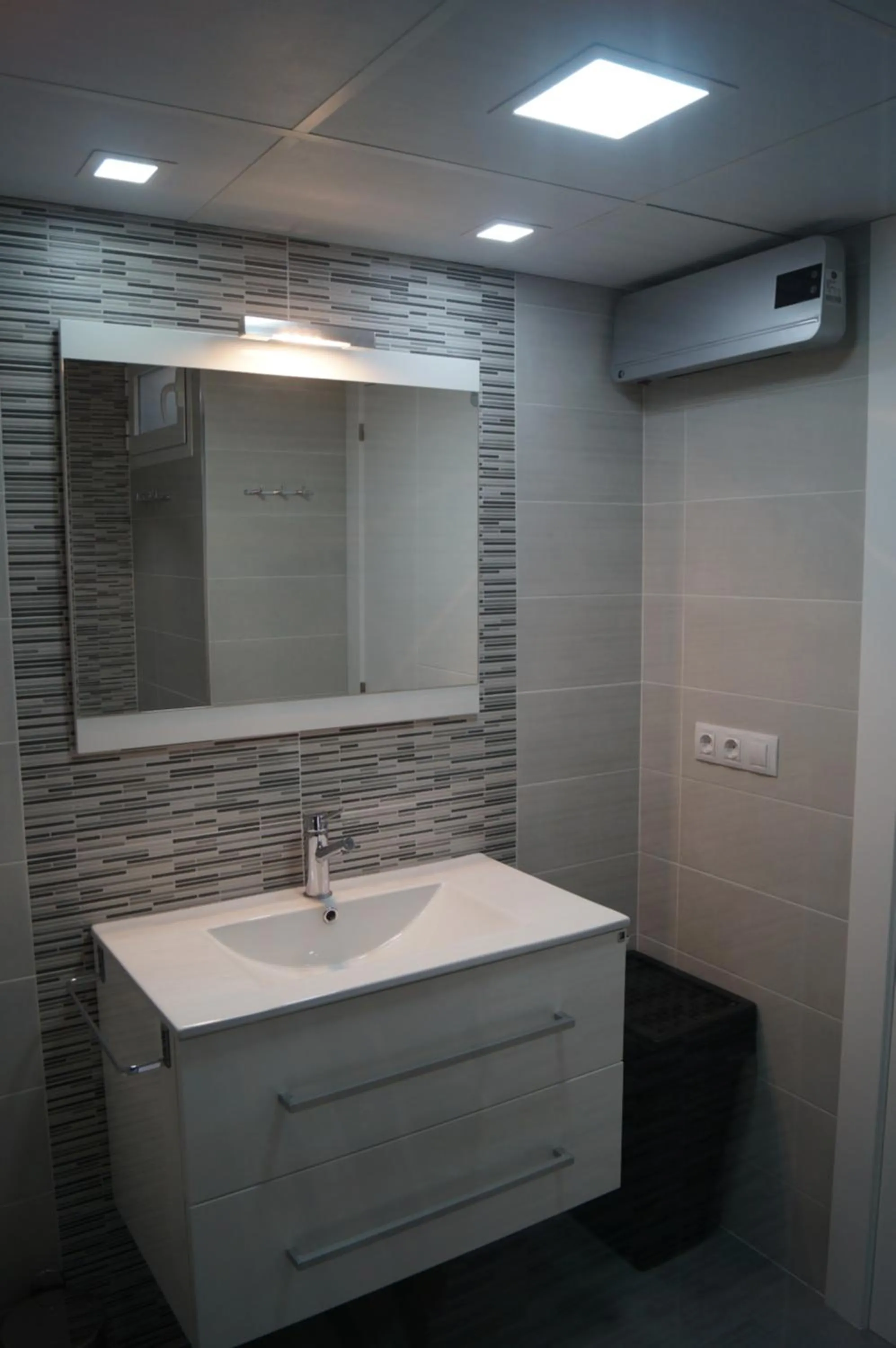 Bathroom in barbara 20 playa muchavista alicante