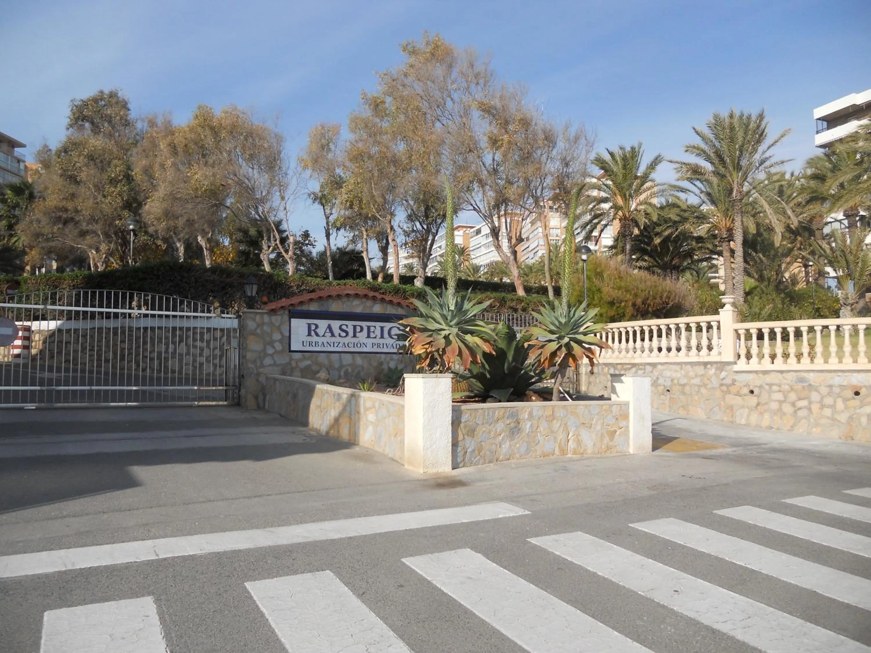 Facade/entrance in barbara 20 playa muchavista alicante