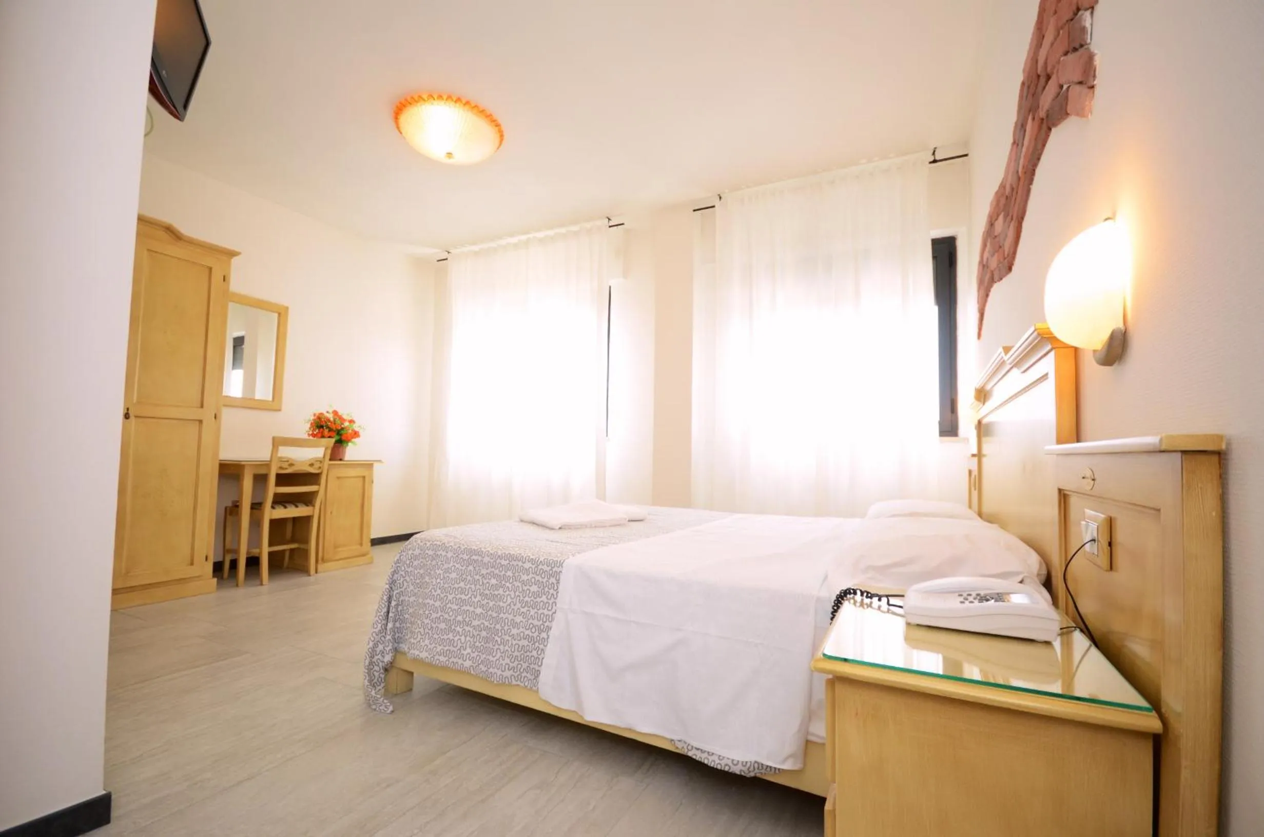 Bedroom, Bed in Hotel Clinton