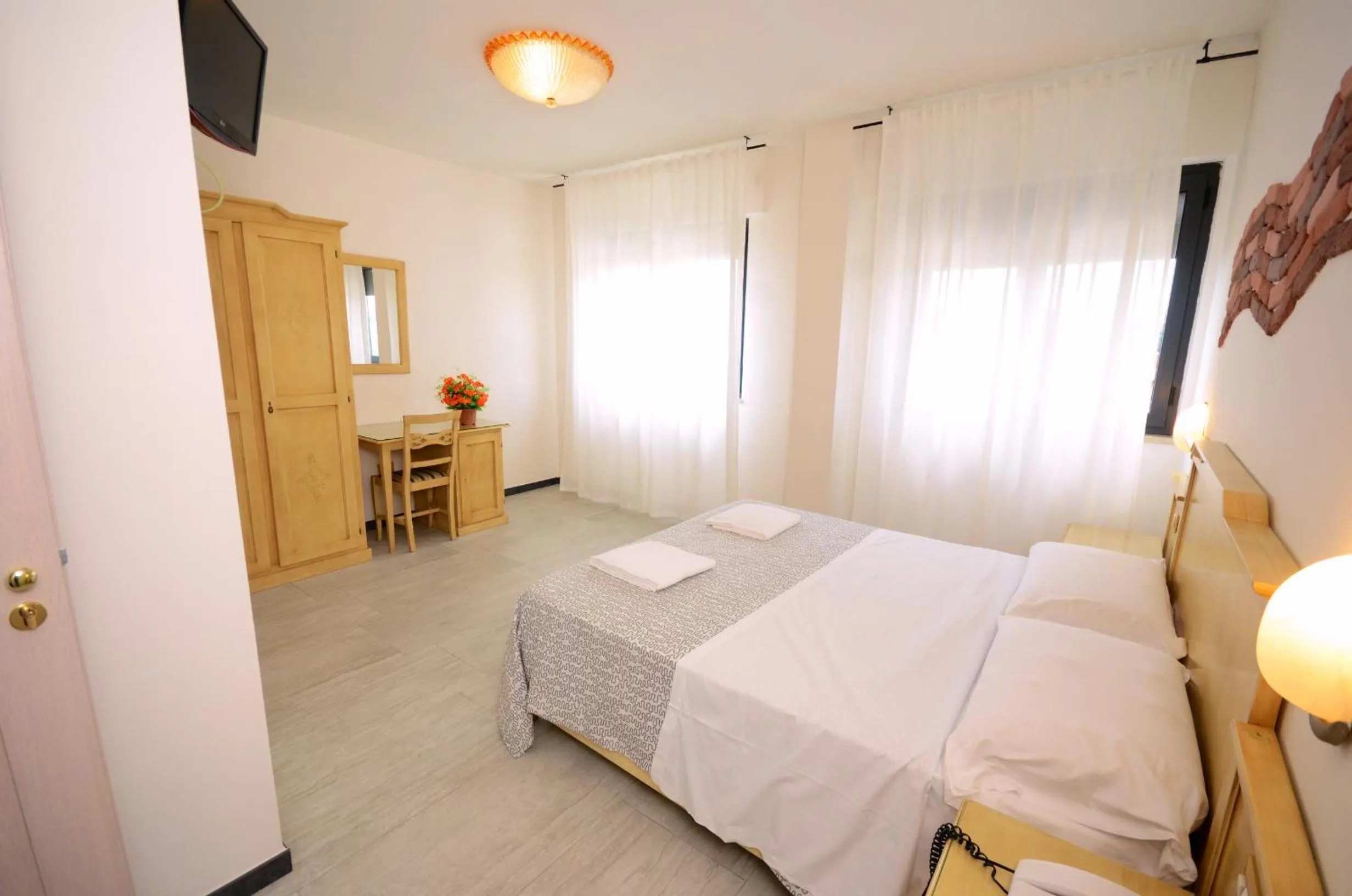 Bedroom, Bed in Hotel Clinton