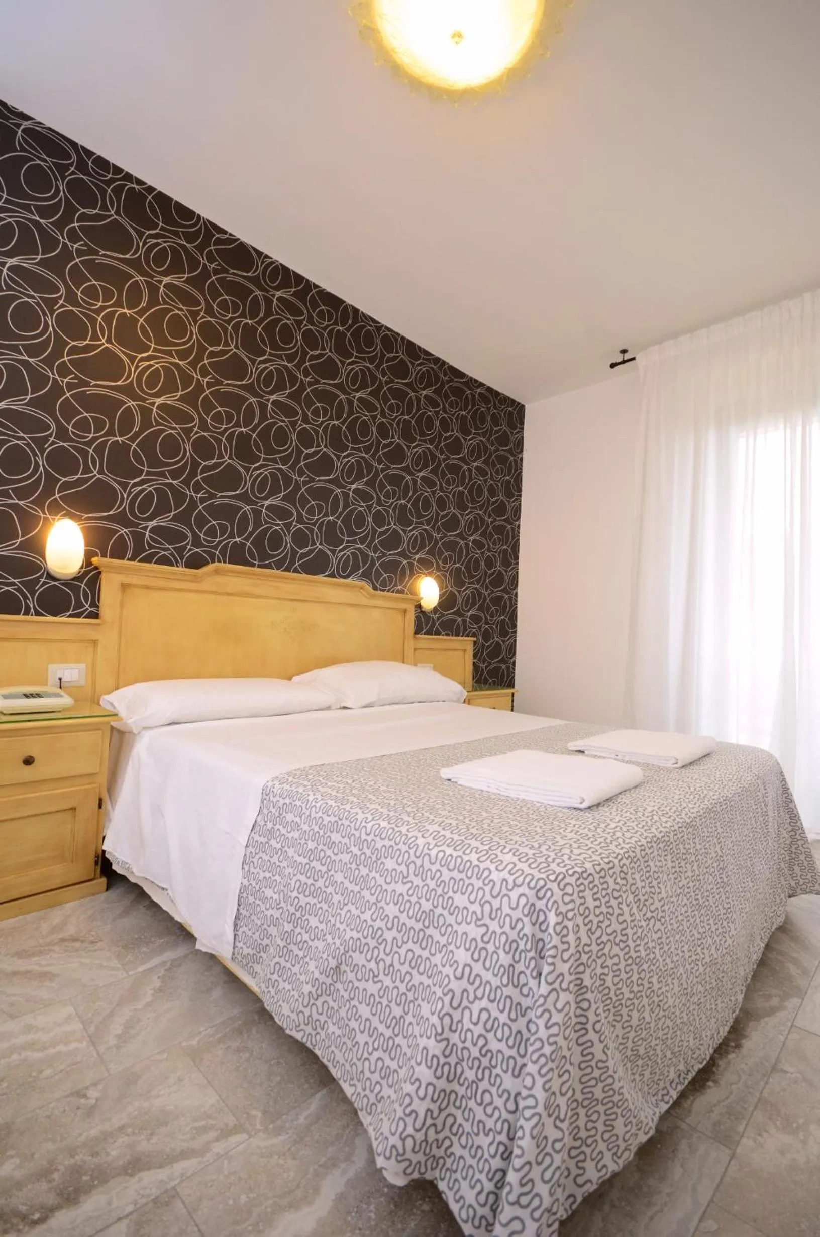 Bedroom, Bed in Hotel Clinton