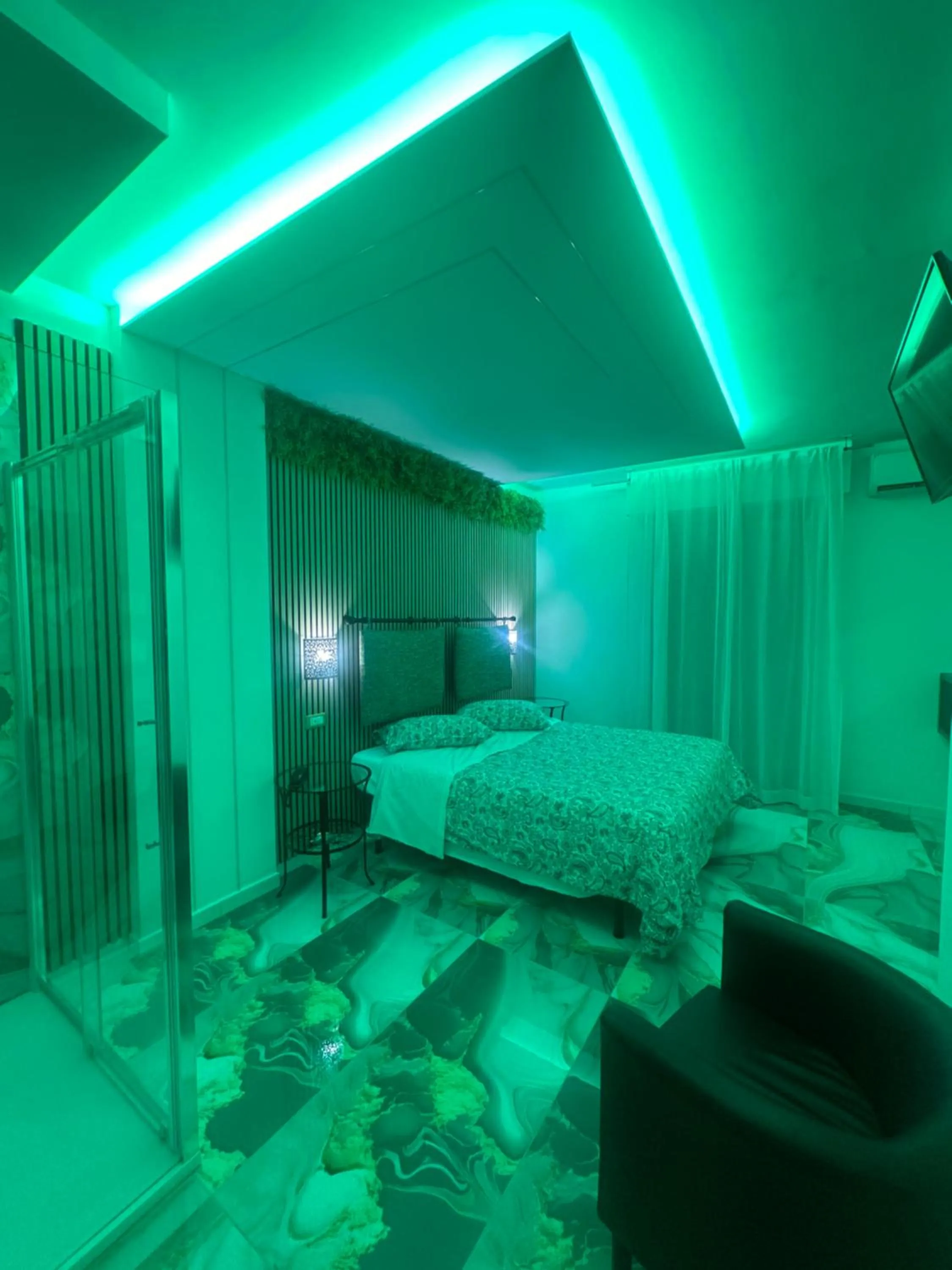 Bed in Hotel Clinton