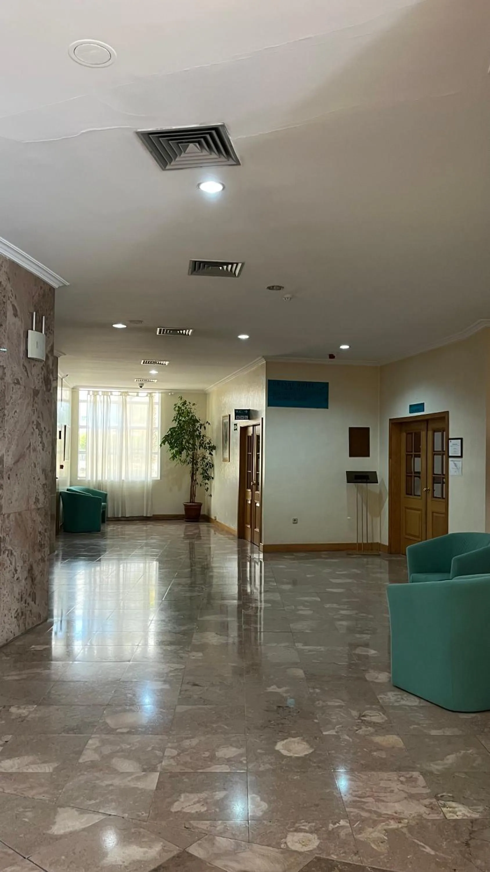 Facade/entrance in Grande Hotel Dom Dinis