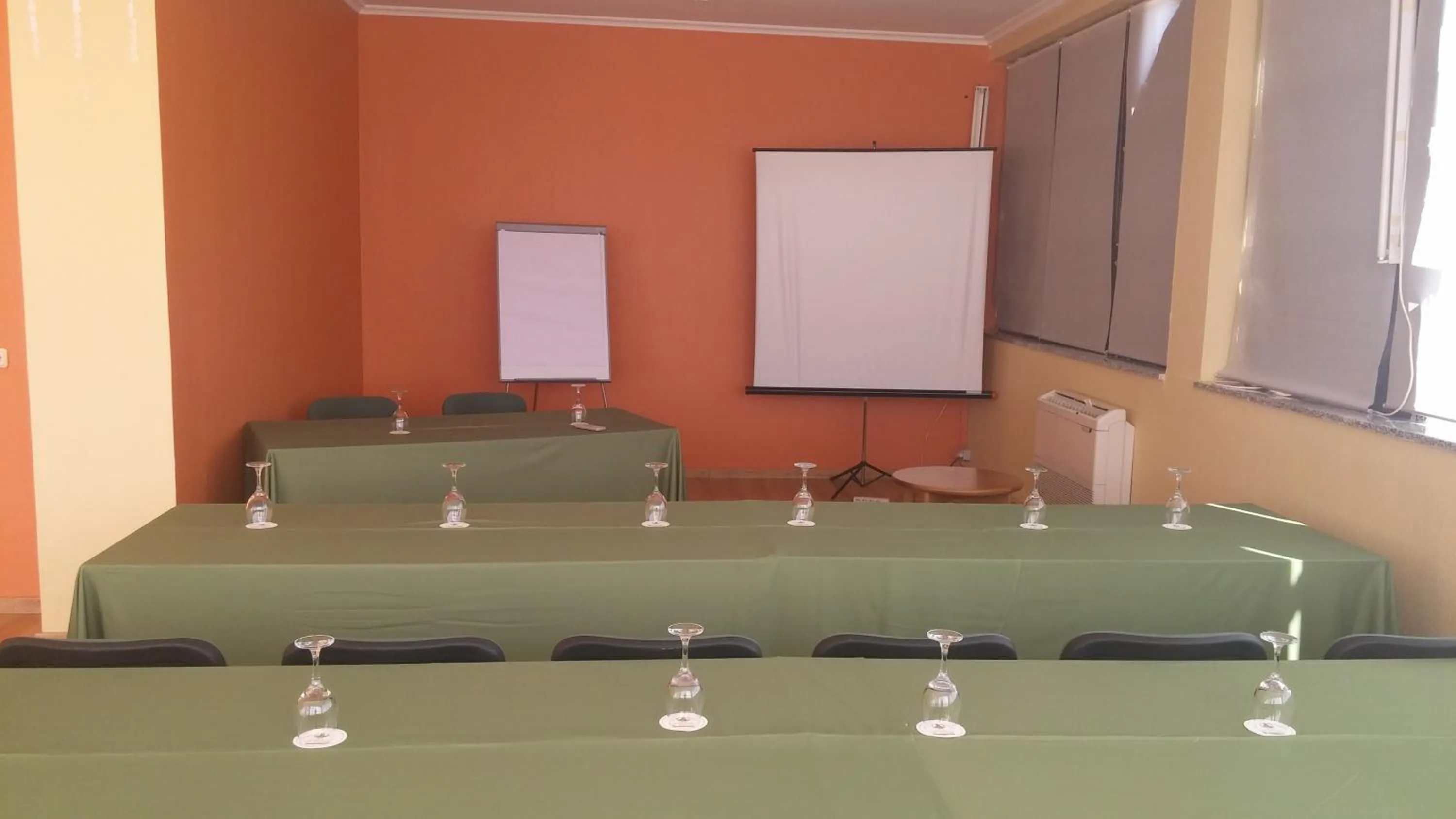 Business facilities in Grande Hotel Dom Dinis