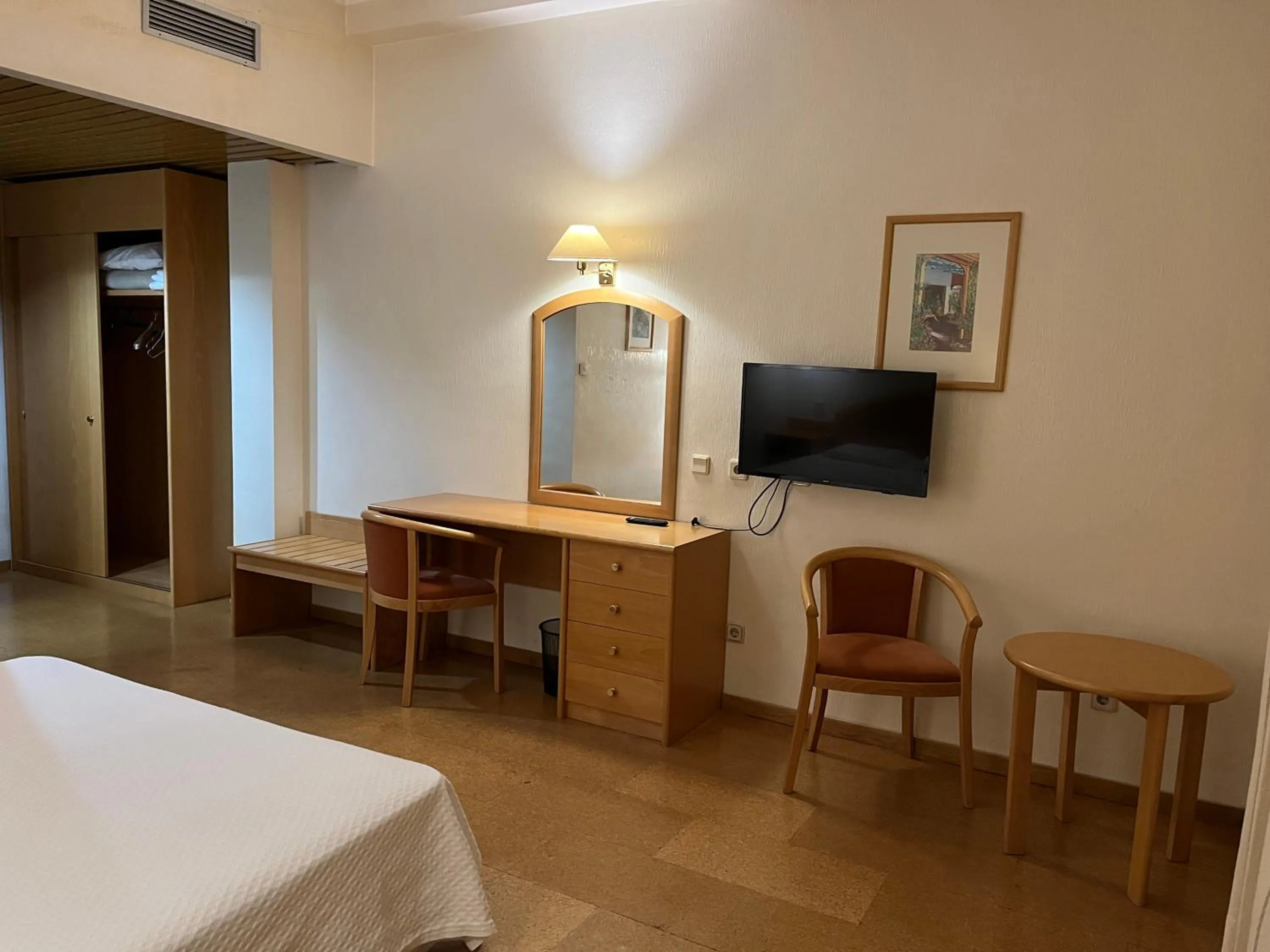 Bedroom in Grande Hotel Dom Dinis