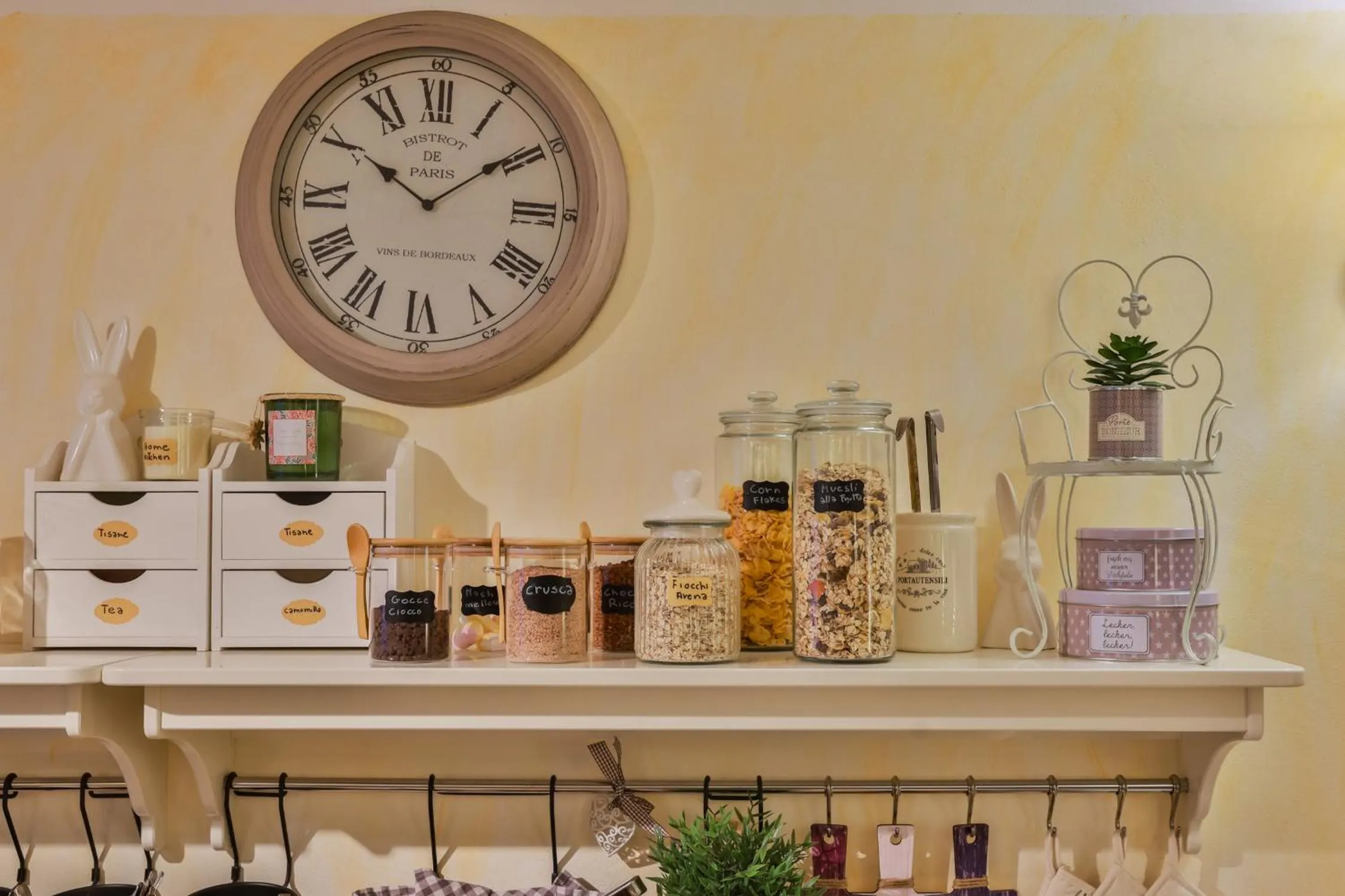 Decorative detail in Hotel Il Nido