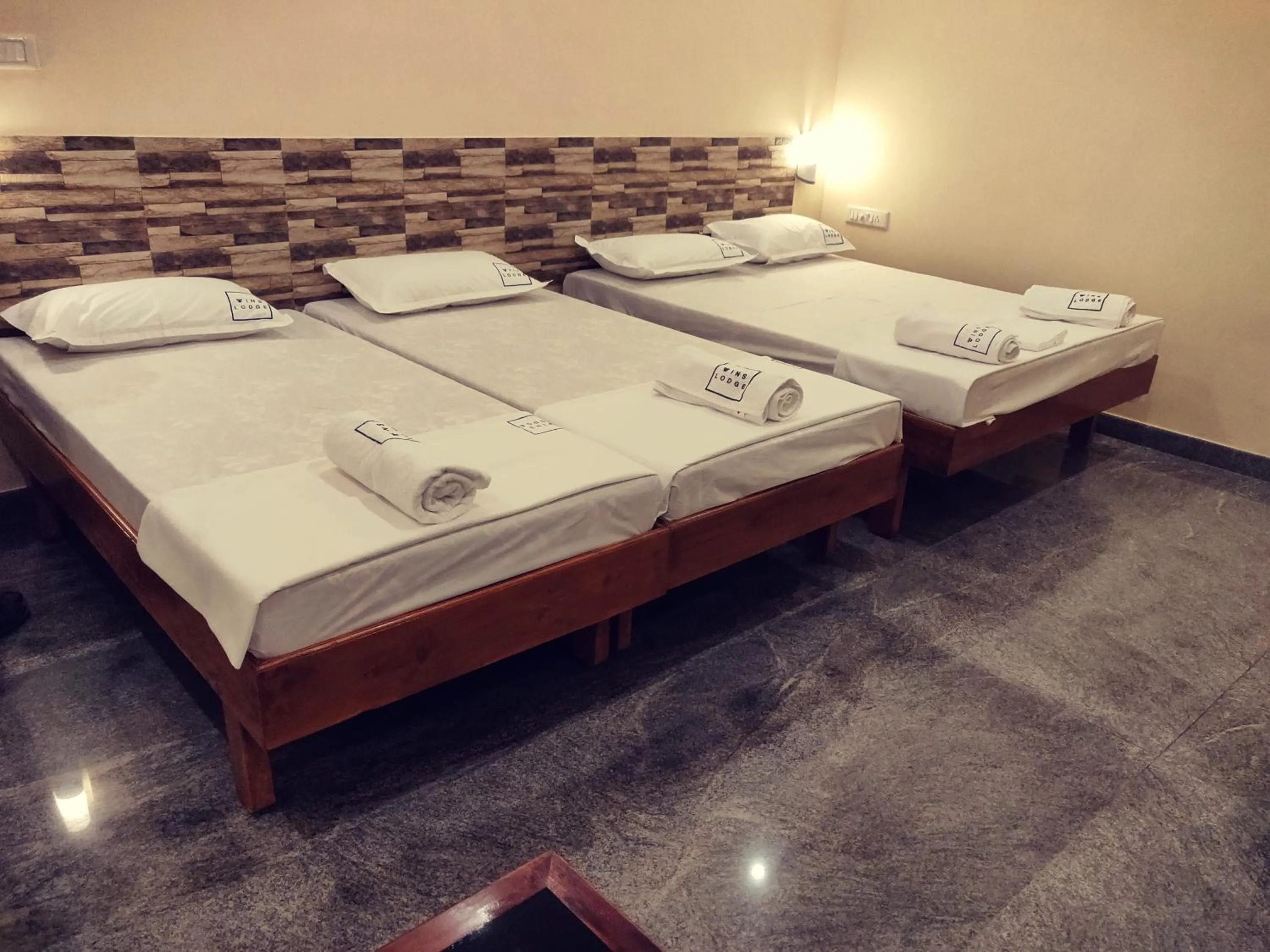 Bed in Hotel Wins