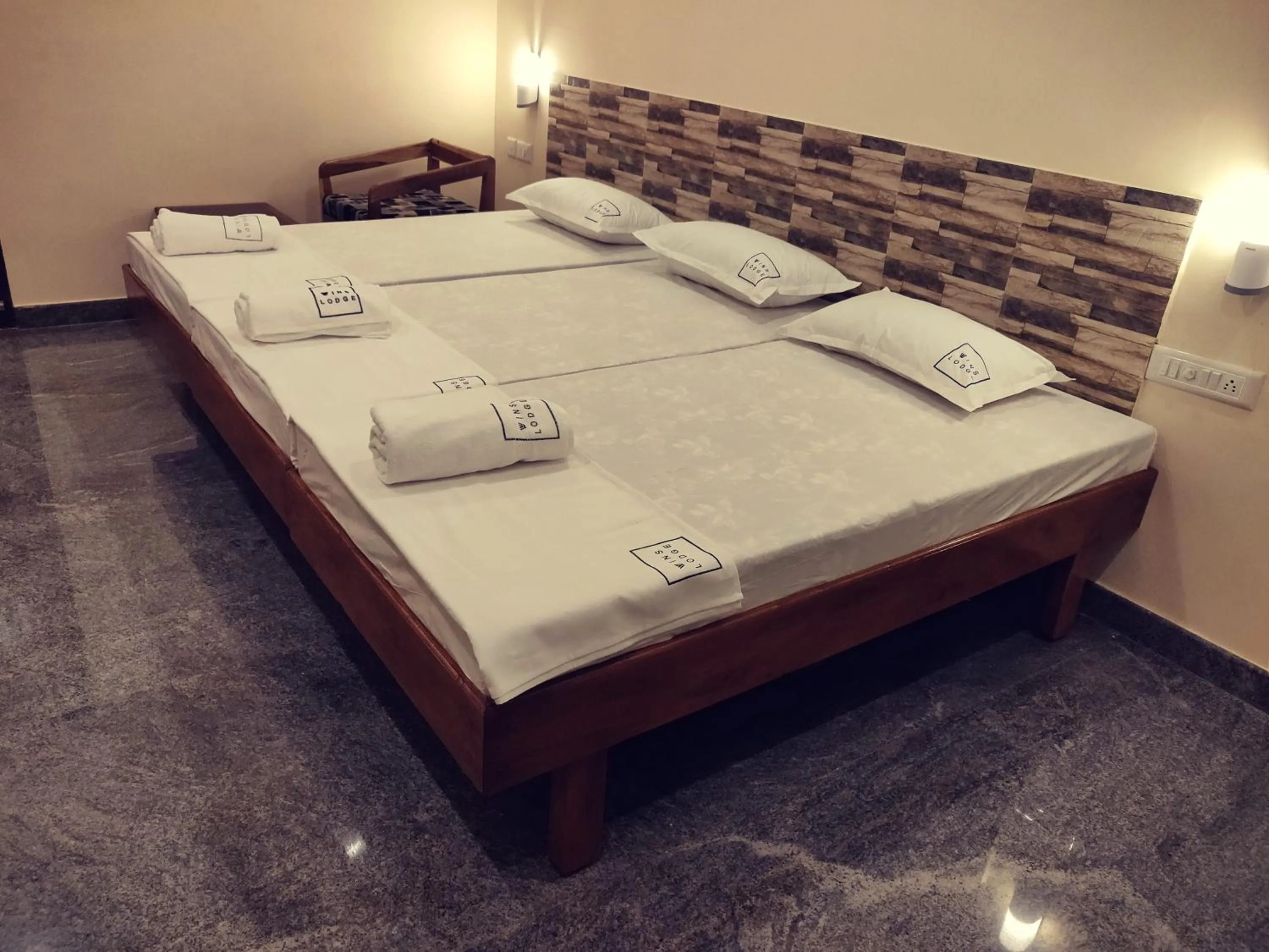 Bed in Hotel Wins