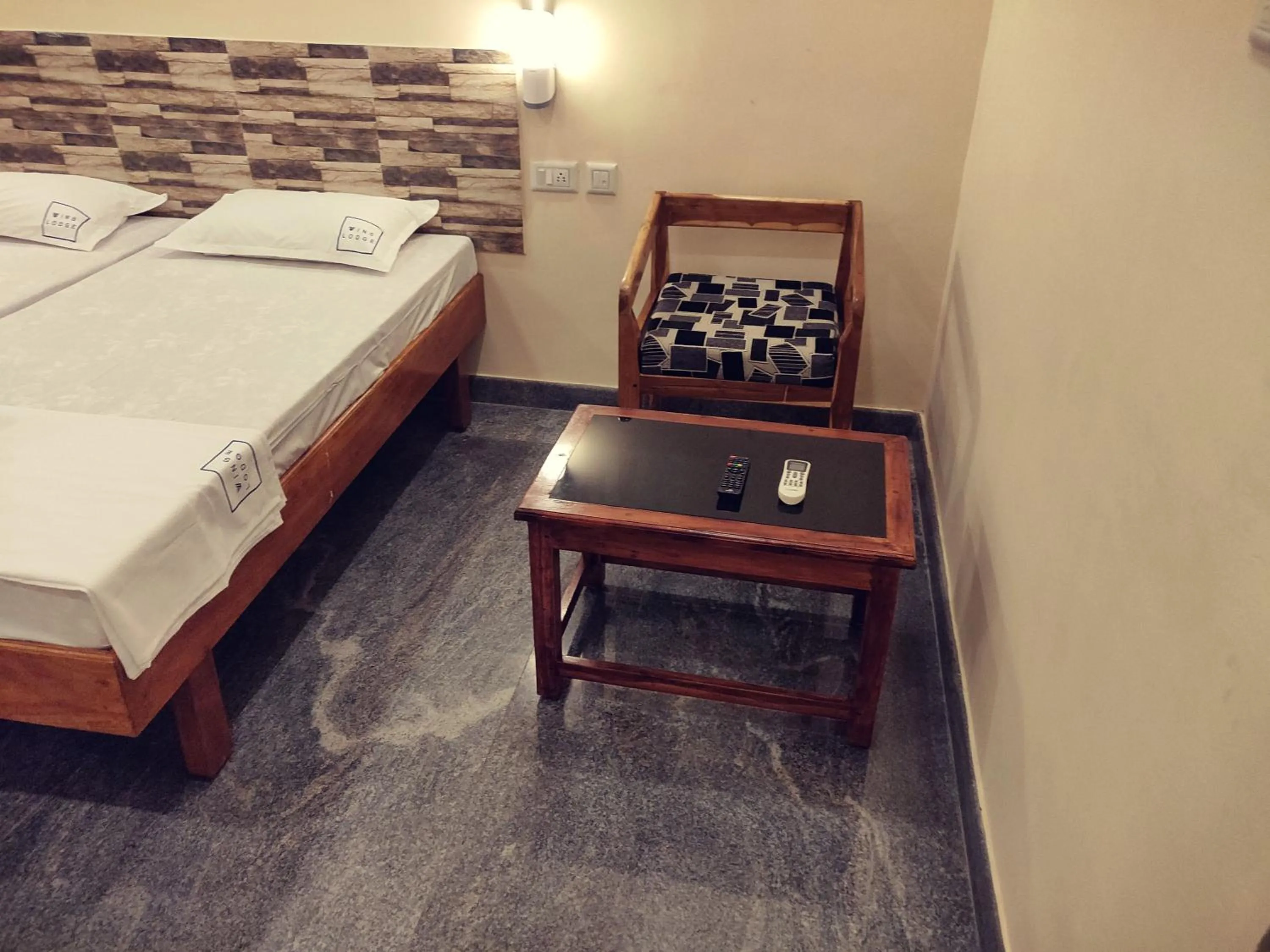 Bed in Hotel Wins