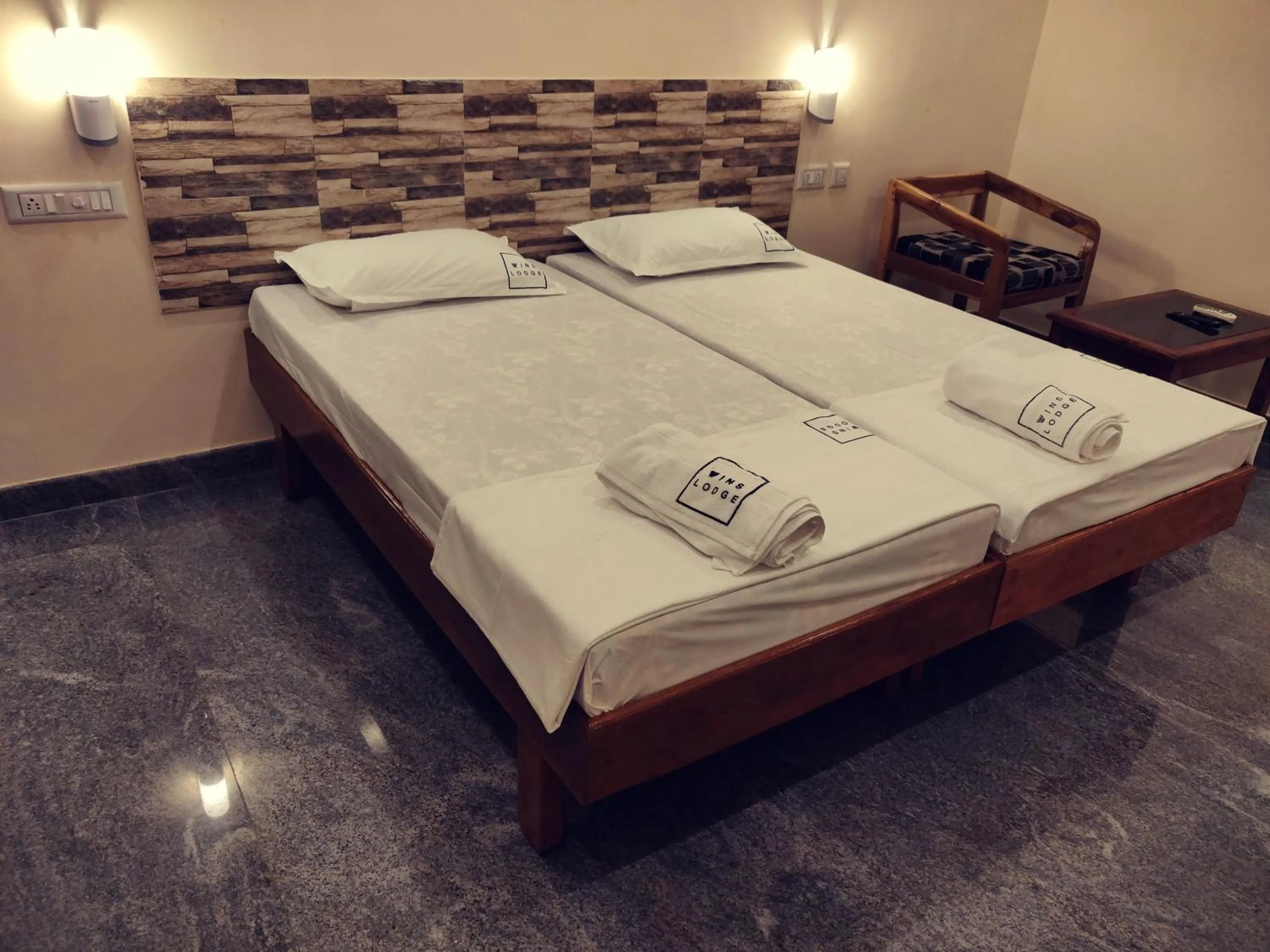 Bed in Hotel Wins