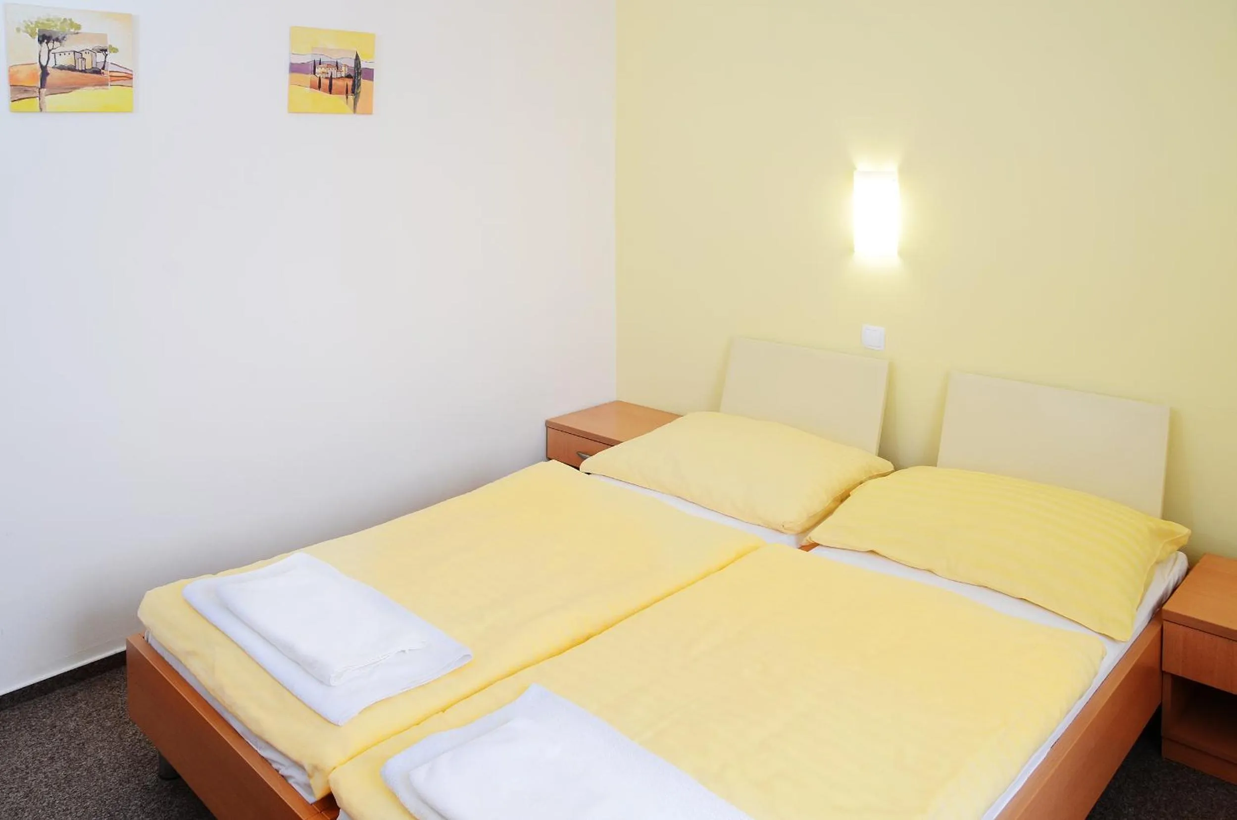 Photo of the whole room, Bed in Hotel Imos