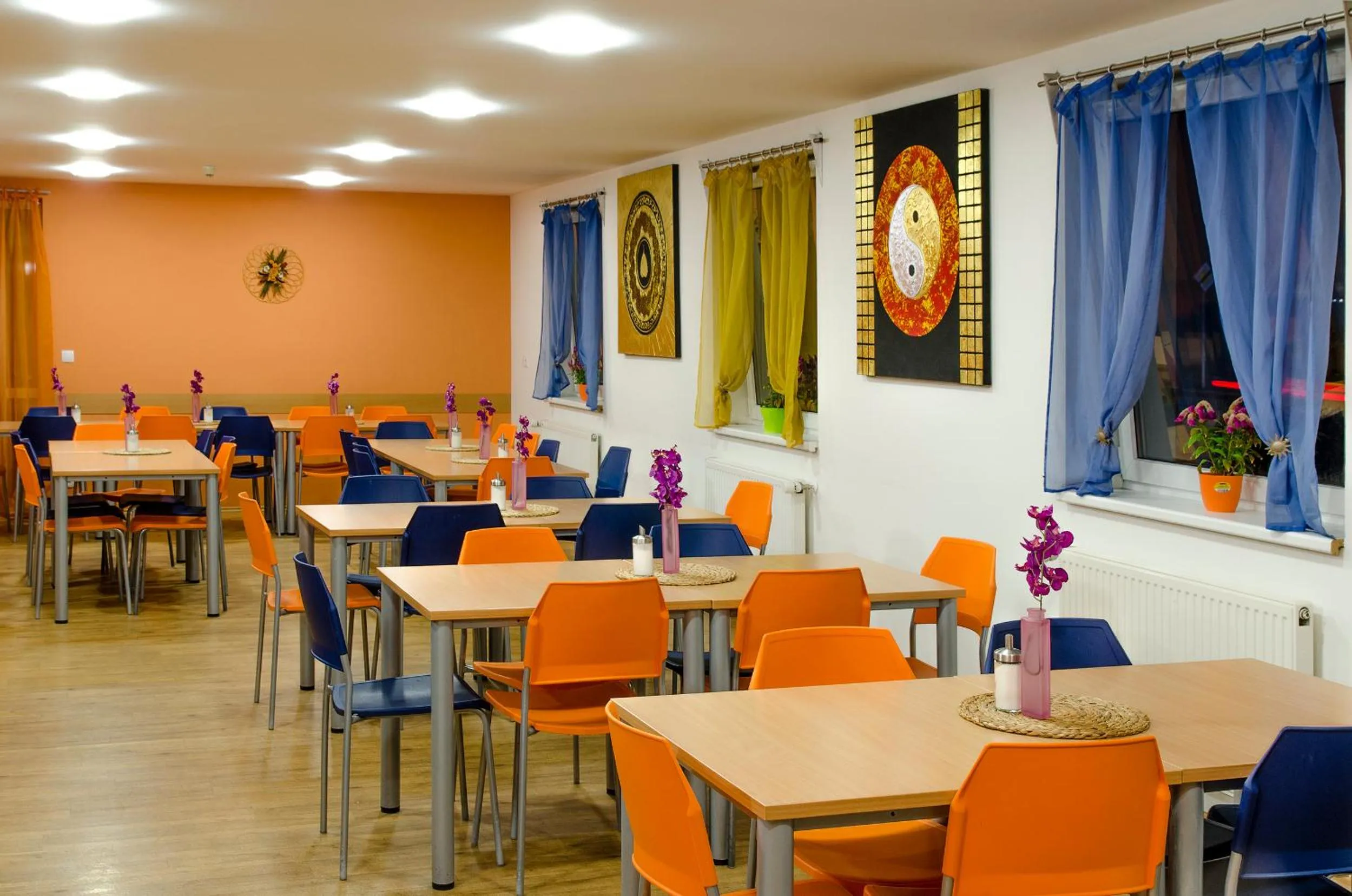 Food and drinks in Hotel Imos