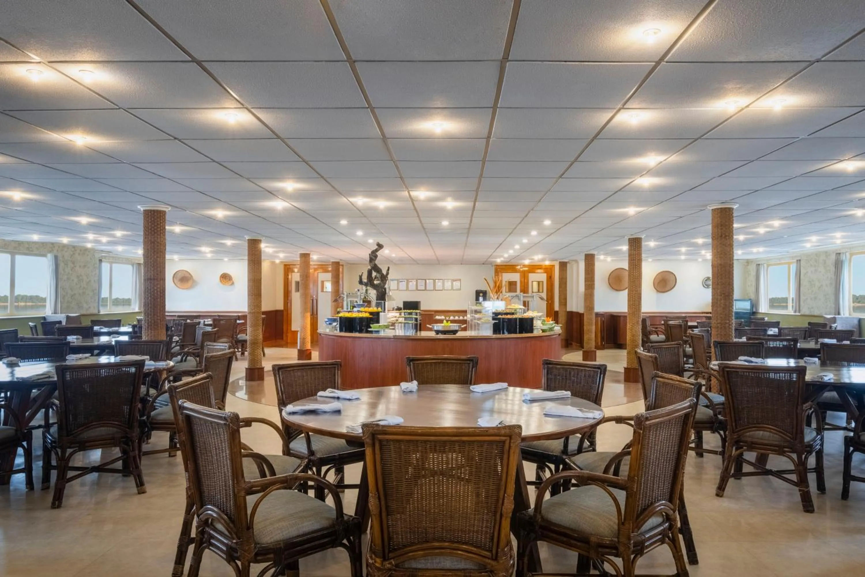 Restaurant/places to eat in Grand Amazon Expedition - All Inclusive