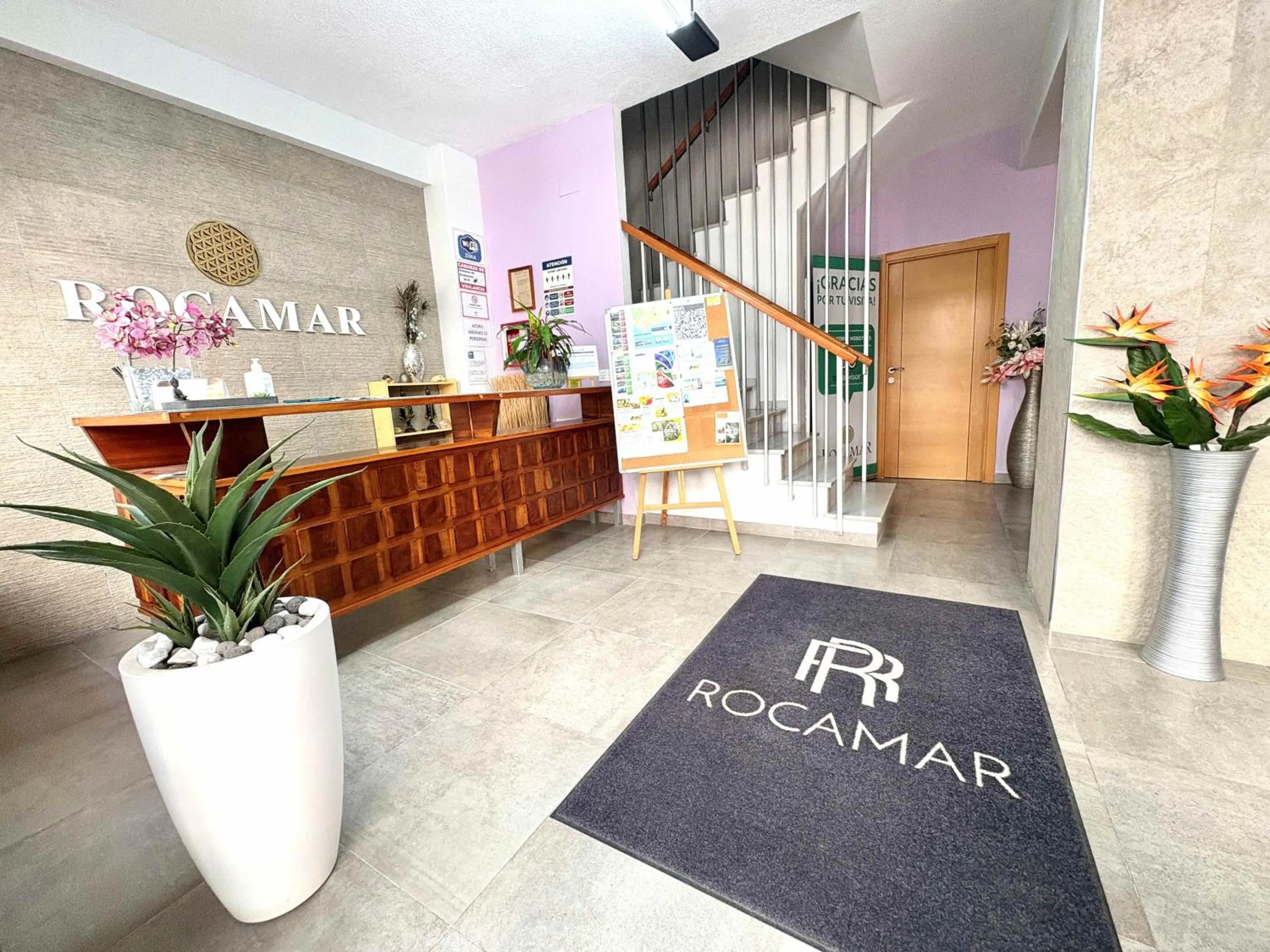 Property building in Pensión Rocamar