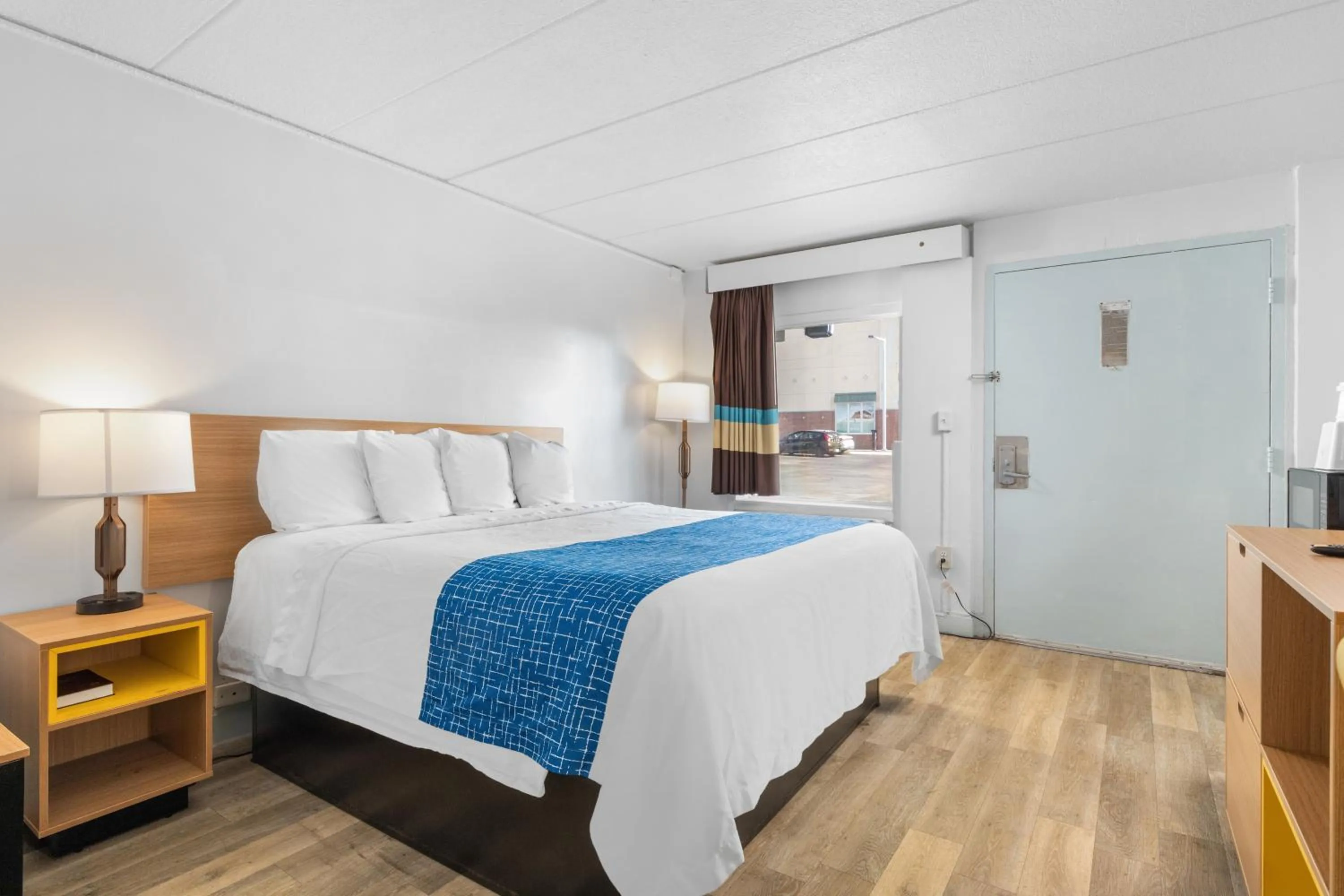 Bed in Travelodge by Wyndham Virginia Beach